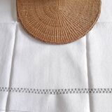 Embroidered tablecloth BC