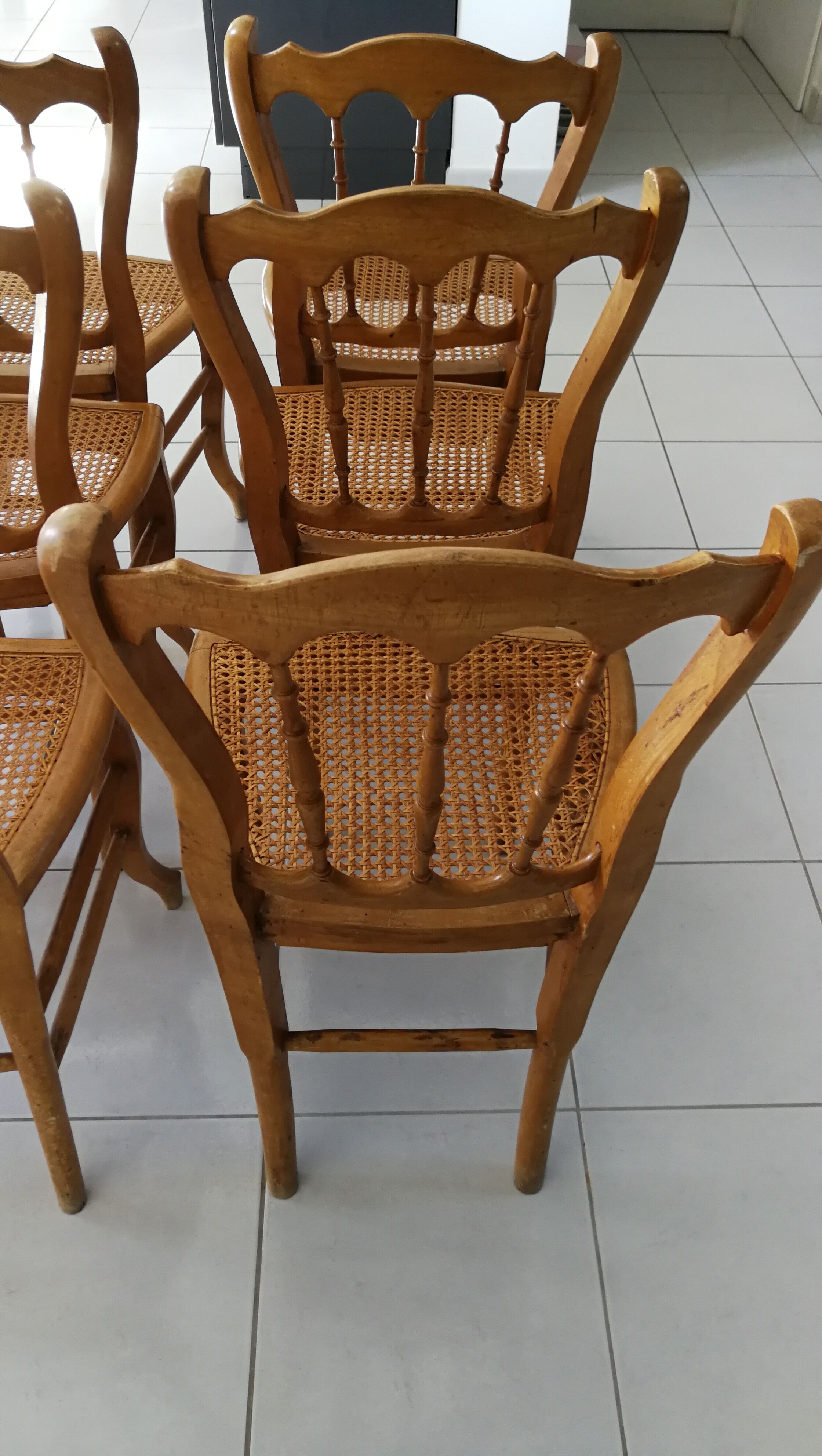 6 chairs in natural canning