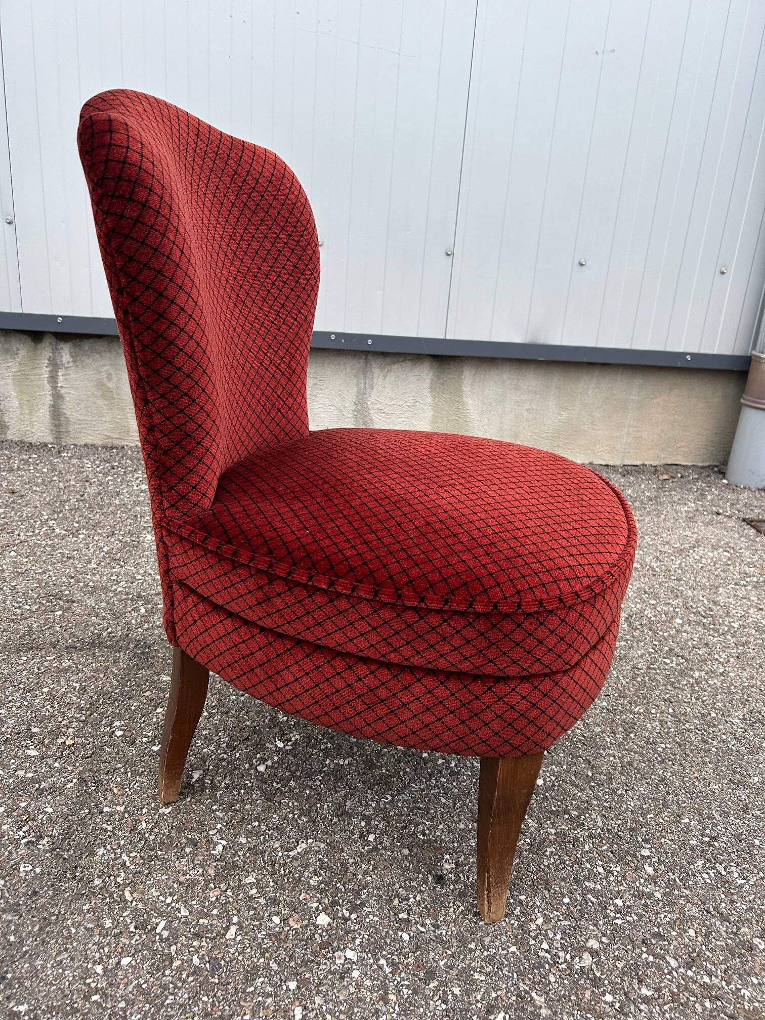 pair of red velvet toad armchairs
