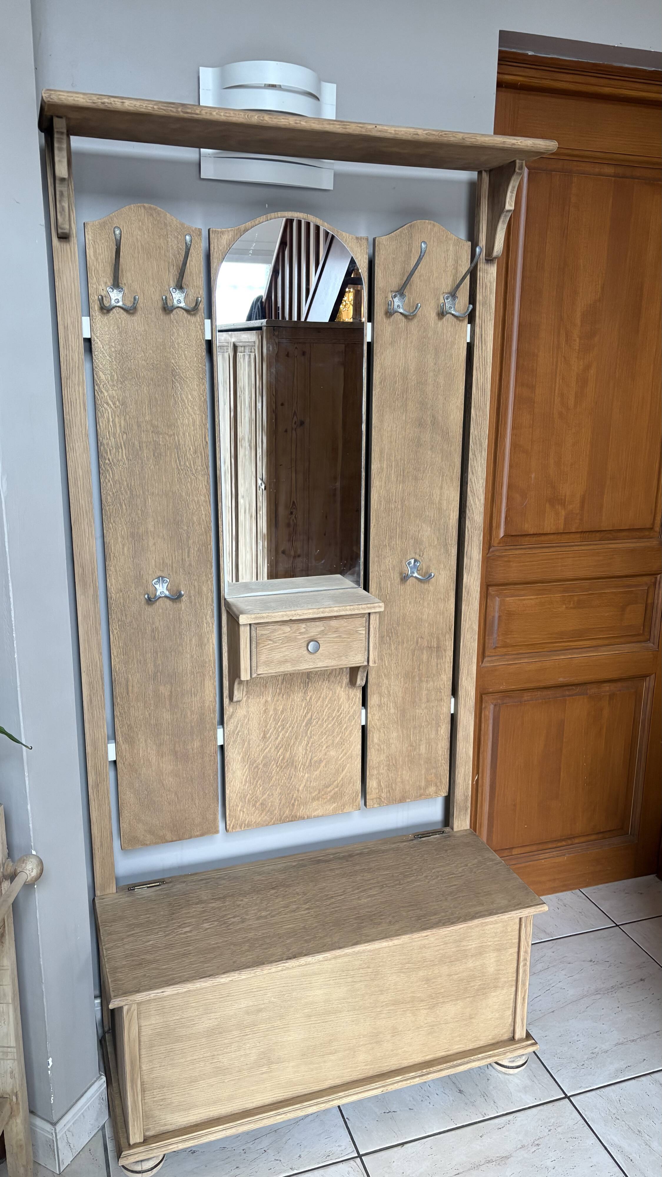 Art Nouveau style coat rack from the 60s/70s.