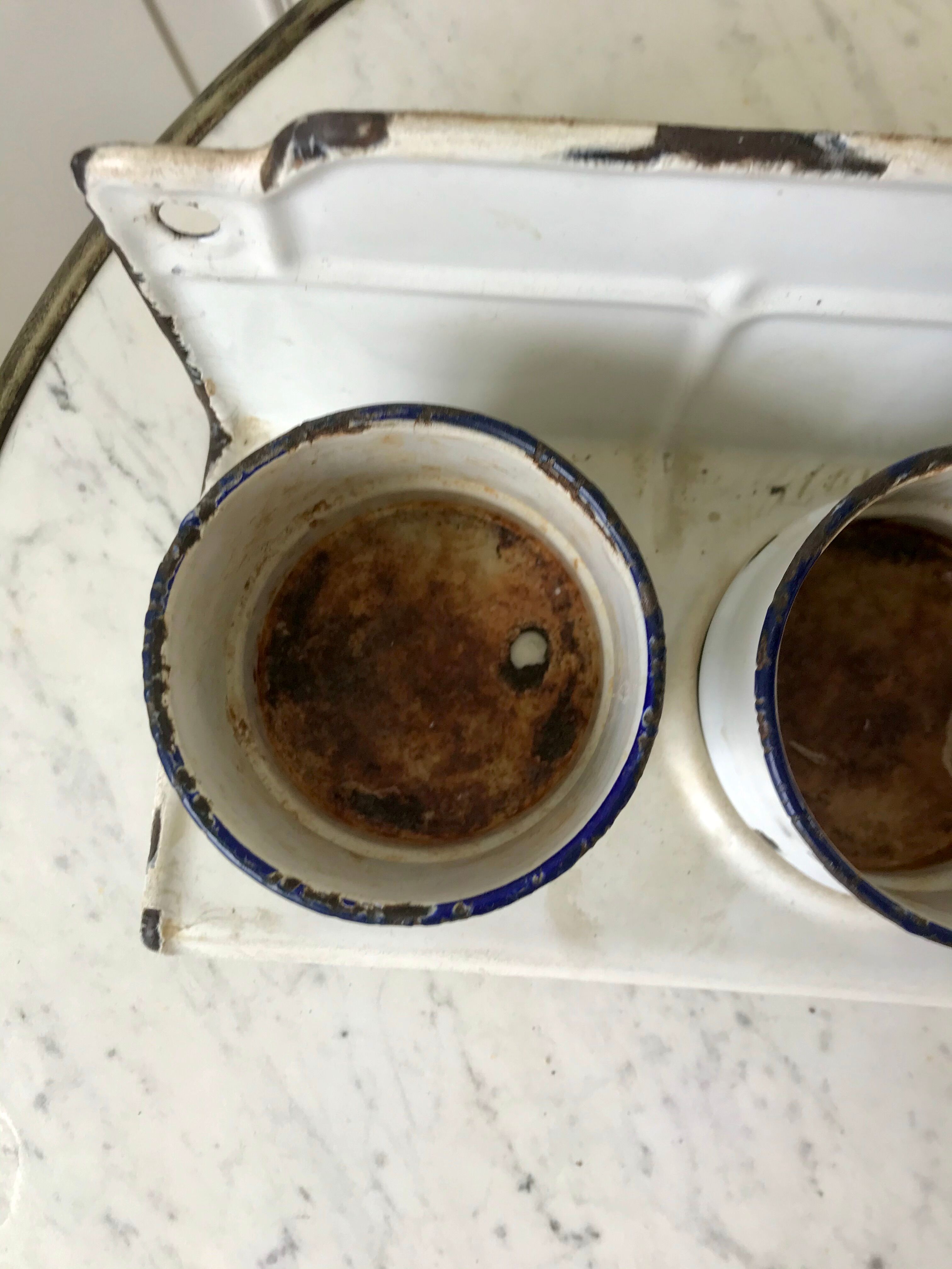 set of enamelled pots to fix (soda, soap, salt) early twentieth century