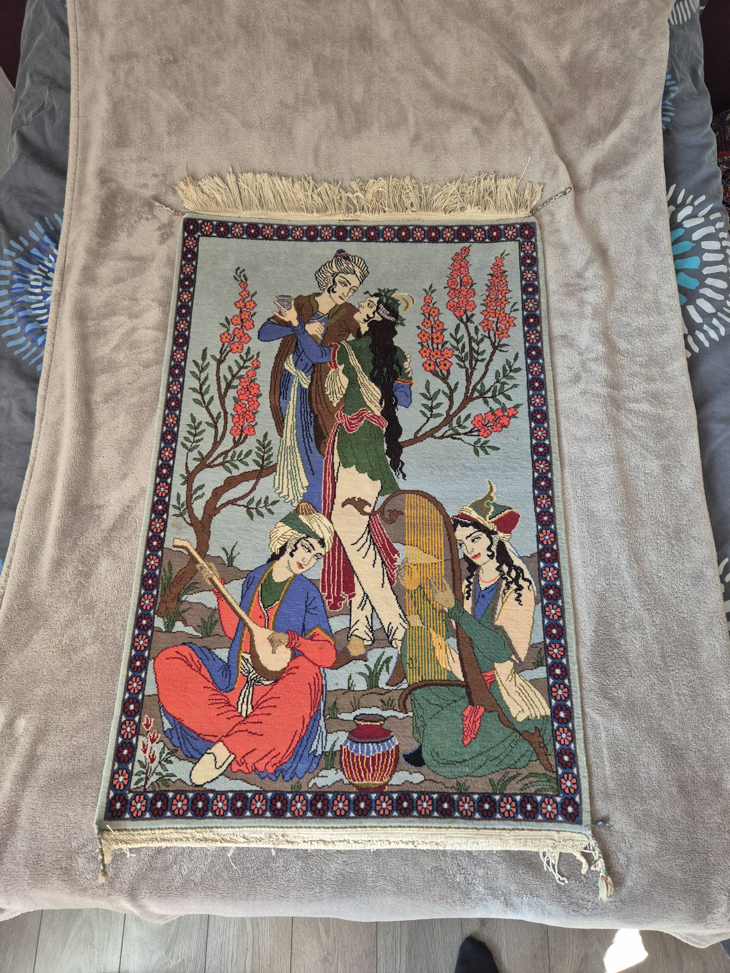 Table Tabriz Carpet Gallant Scene 70x107 – The Lovers