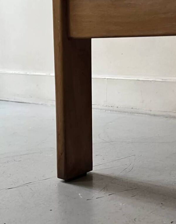 Chauffeuse moderniste en bois dlg Bauman, design 1970