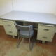 Bureau en métal années 60' type Strafor avec chaise
