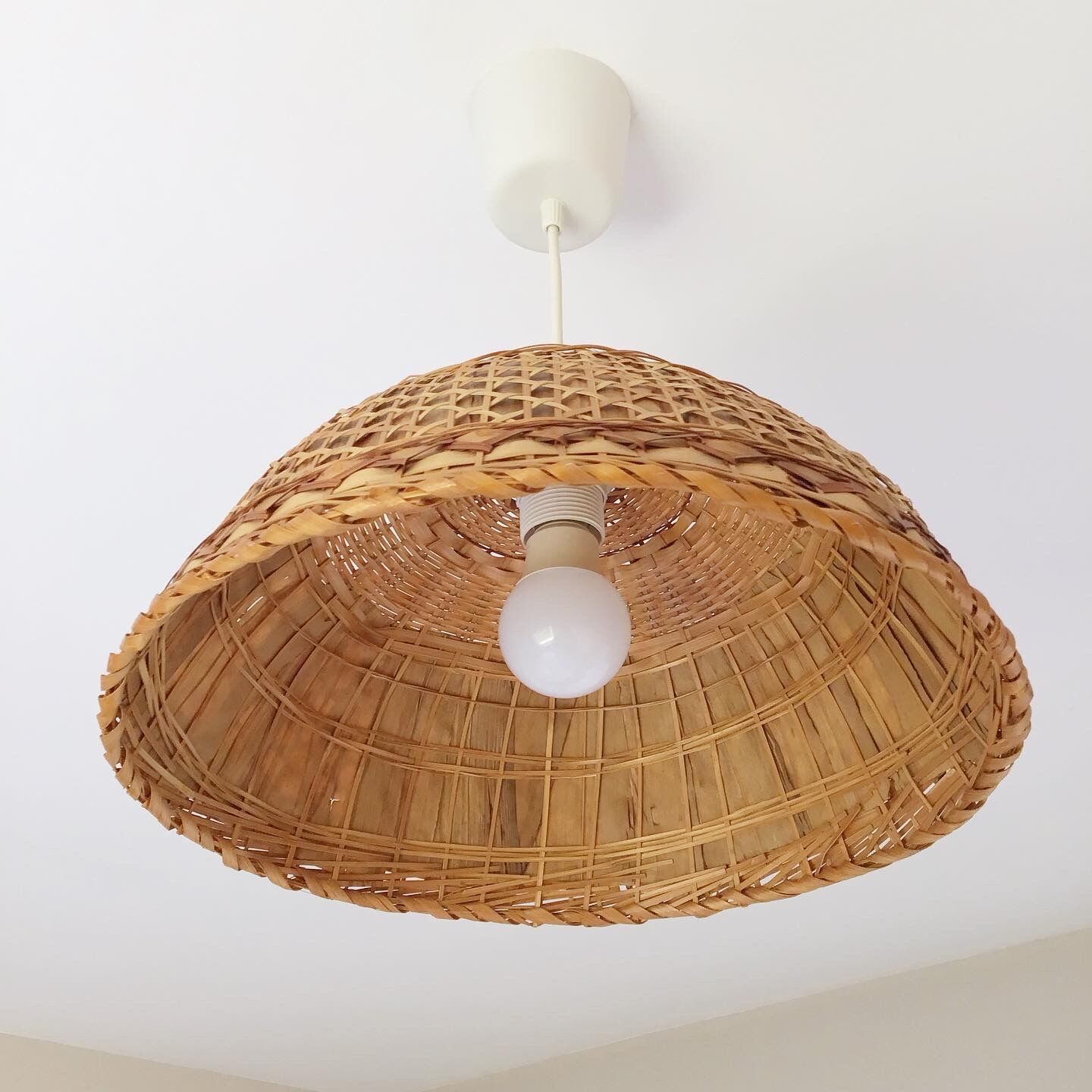 Suspension, vintage, rattan, canning