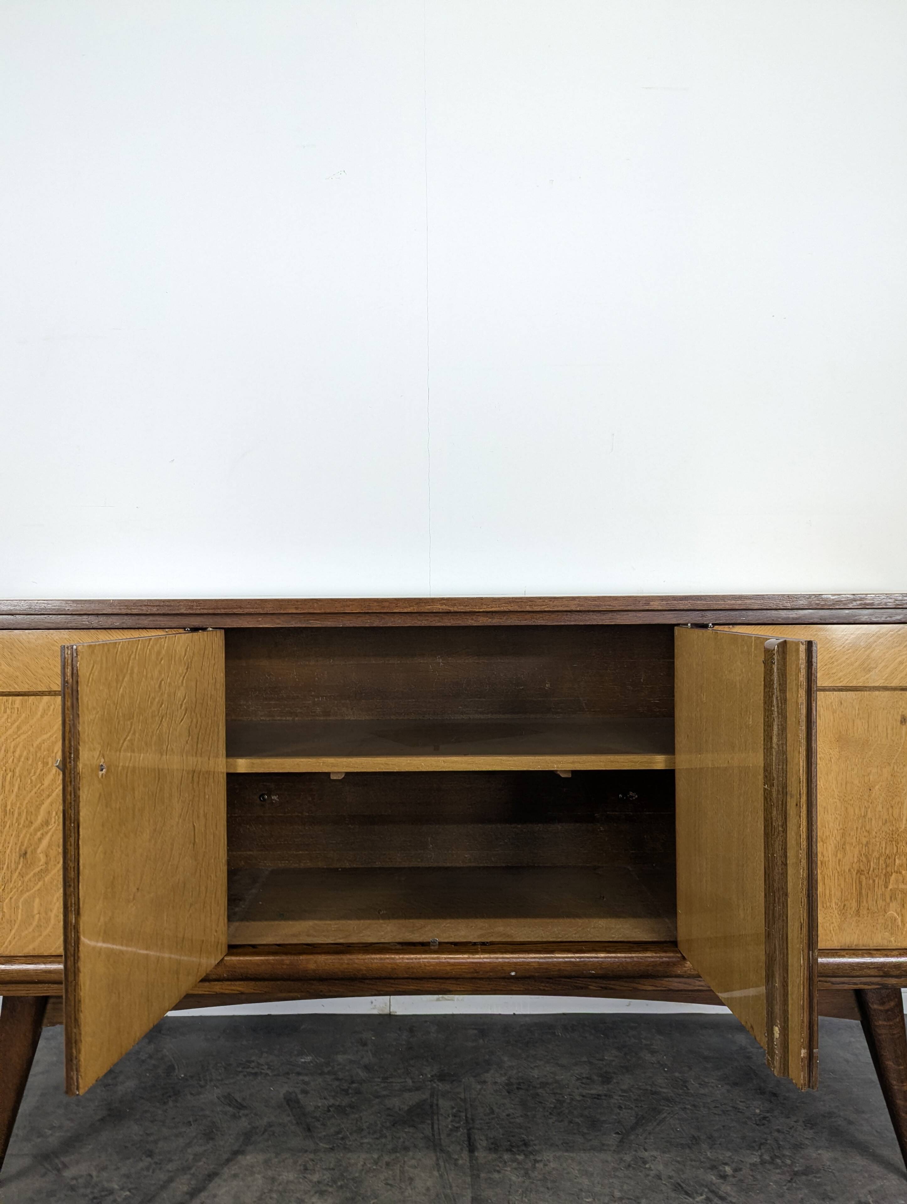Enfilade moderniste des années 60