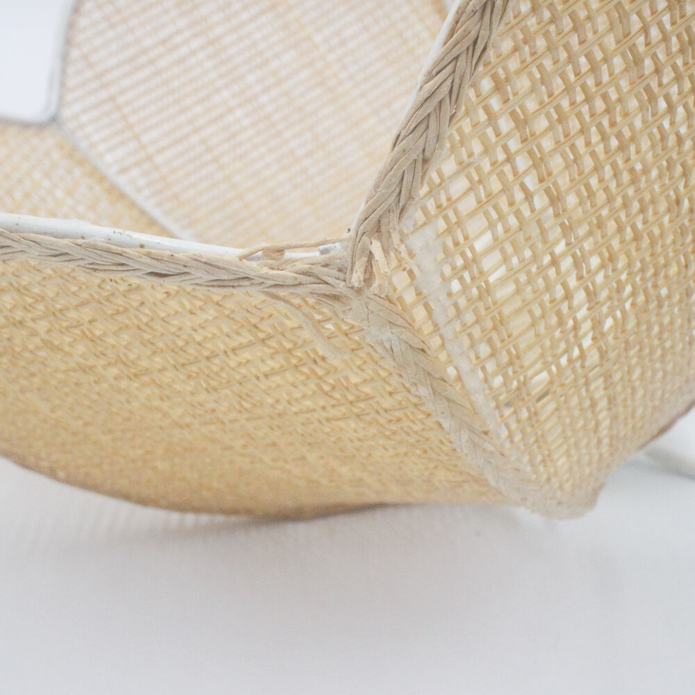 Vintage wicker flower pendant lamp