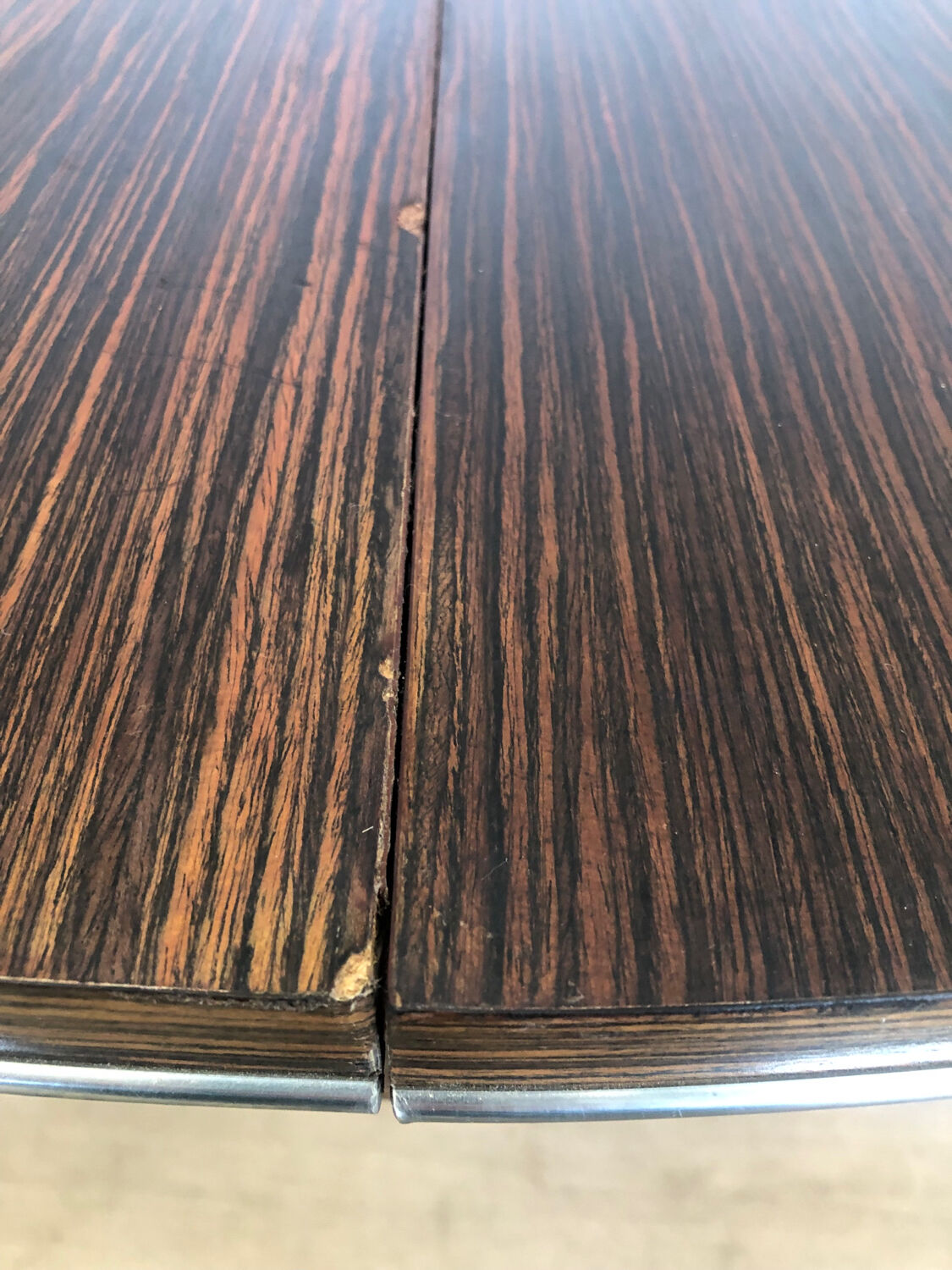 70s design round table