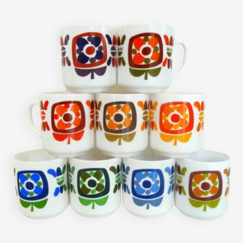 Complete series of 9 Mobil mugs