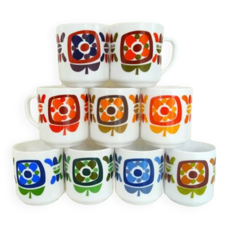Complete series of 9 Mobil mugs