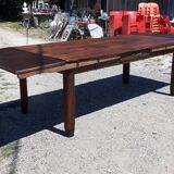 Country farm table in pine