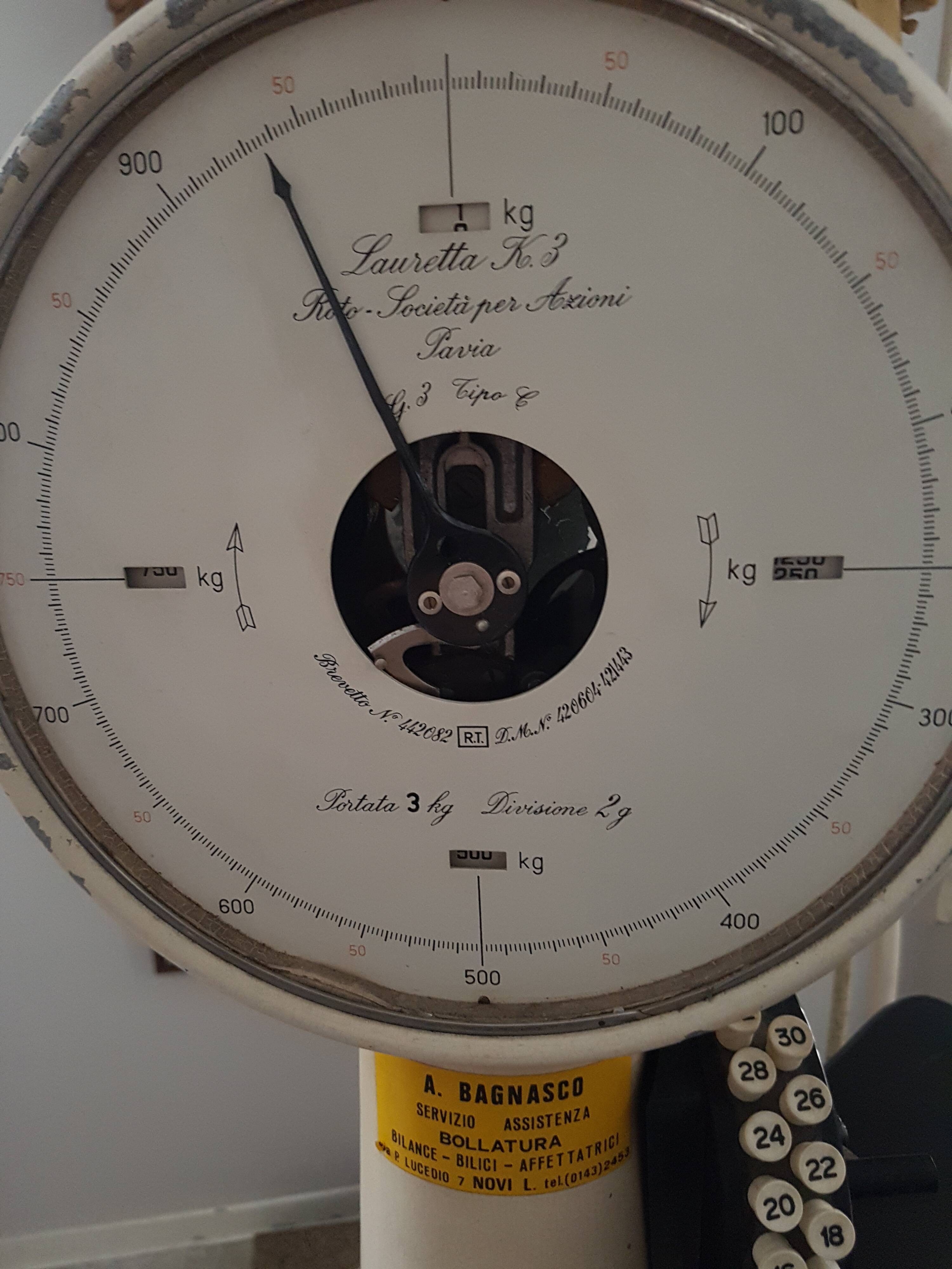 Former Italian grocer's scale