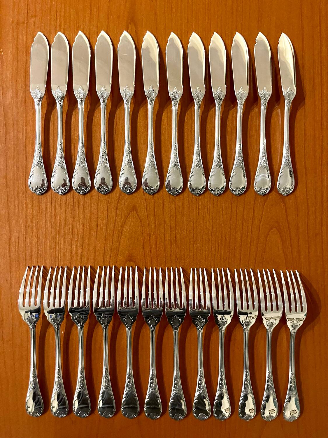 Christofle Marly 12 fish cutlery sets, 24 pieces, very good condition