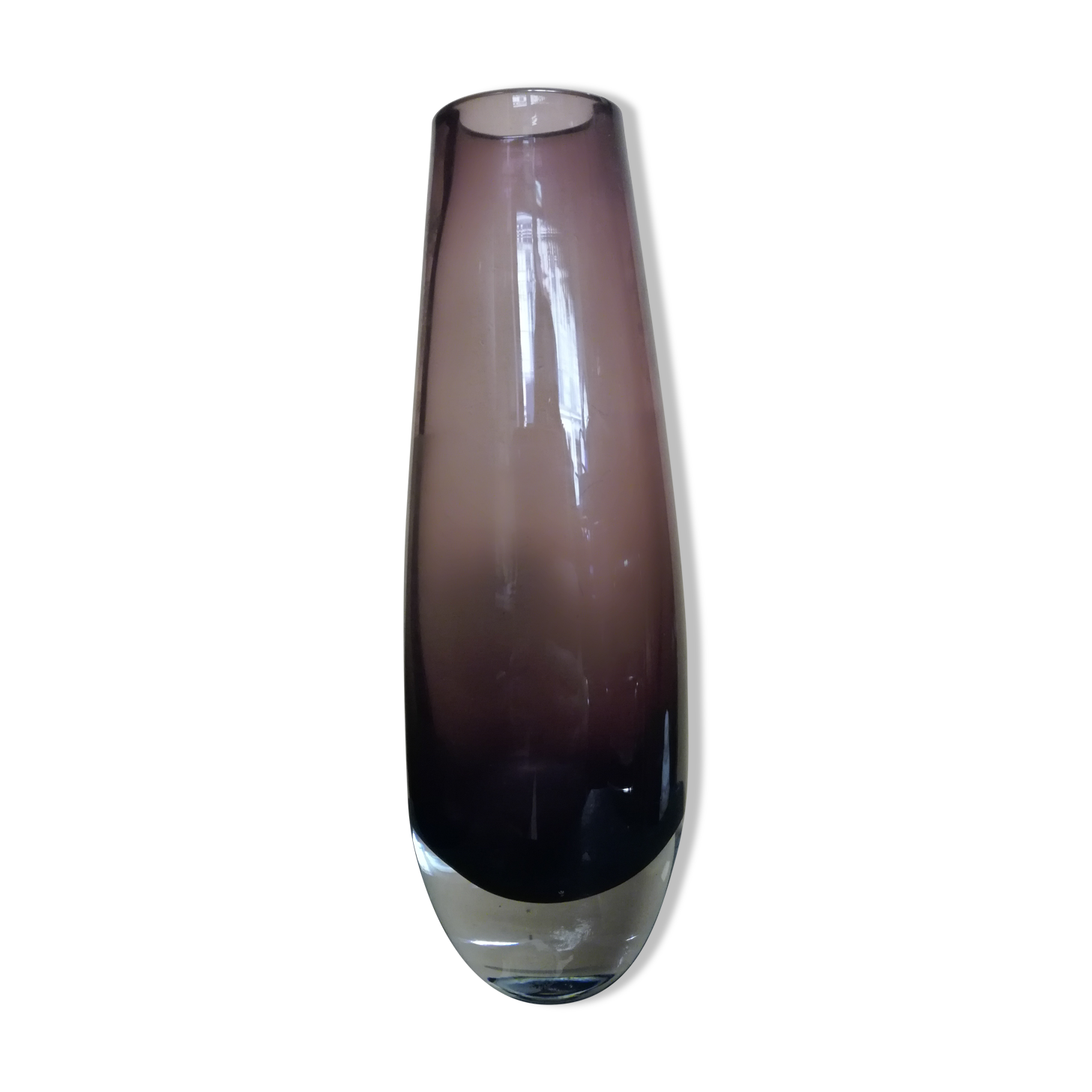 Glass vase