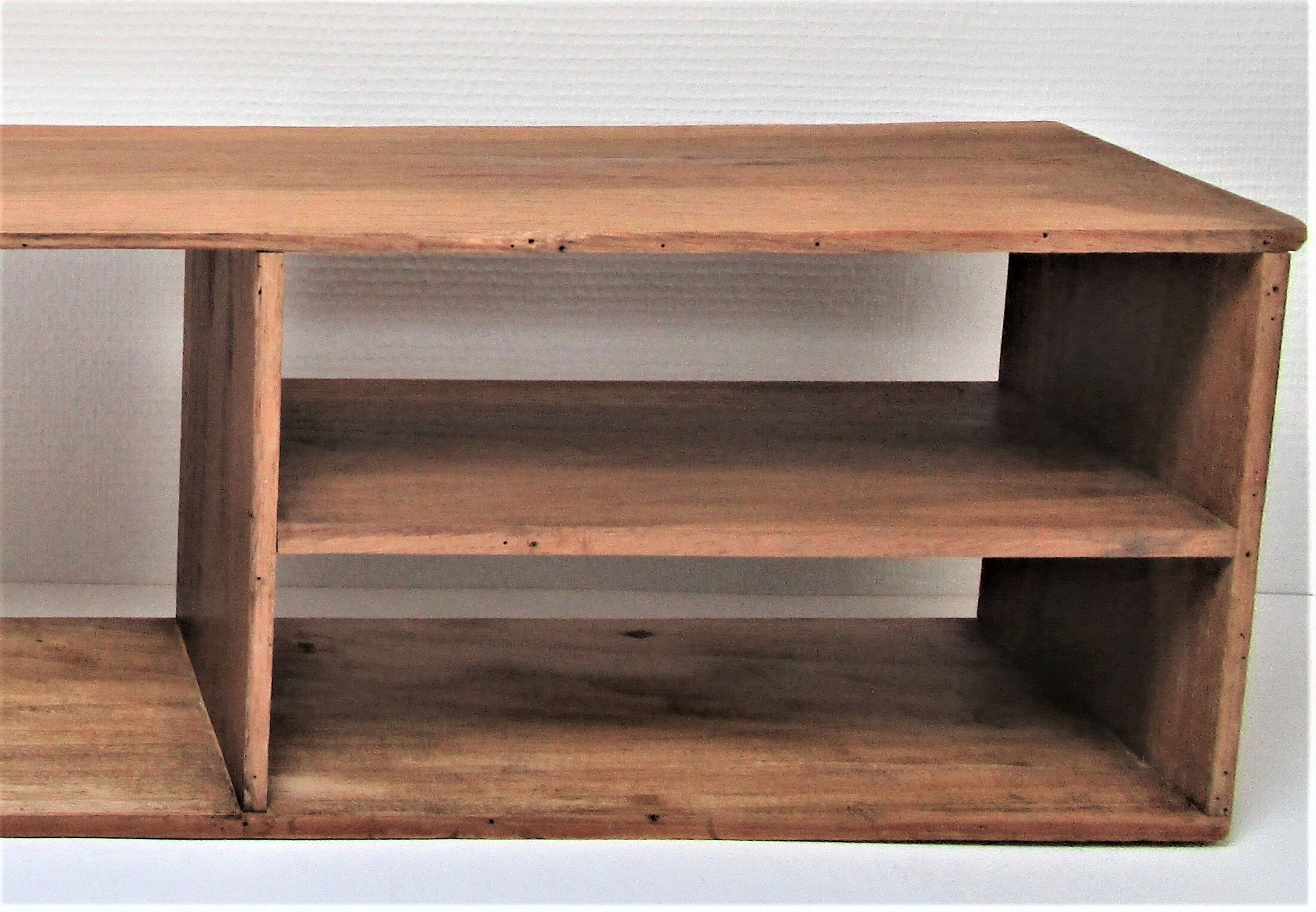 Shop display case shelf to lay in oak wood and old patinated pine