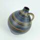 VASE en forme de cruche des années 1950 avec un motif rayé en bleu, marron et noir modèle 252/30