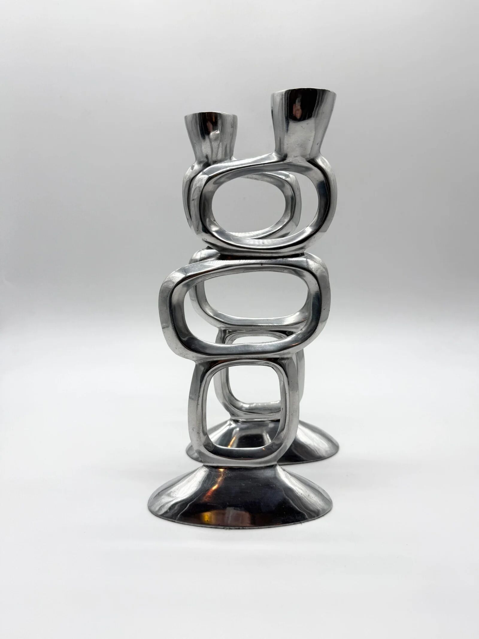Pair of candlesticks "Circle" – Matthew Hilton, 1980s