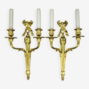Paire de grandes appliques aux noeuds style Louis XVI fin XIXe - bronze