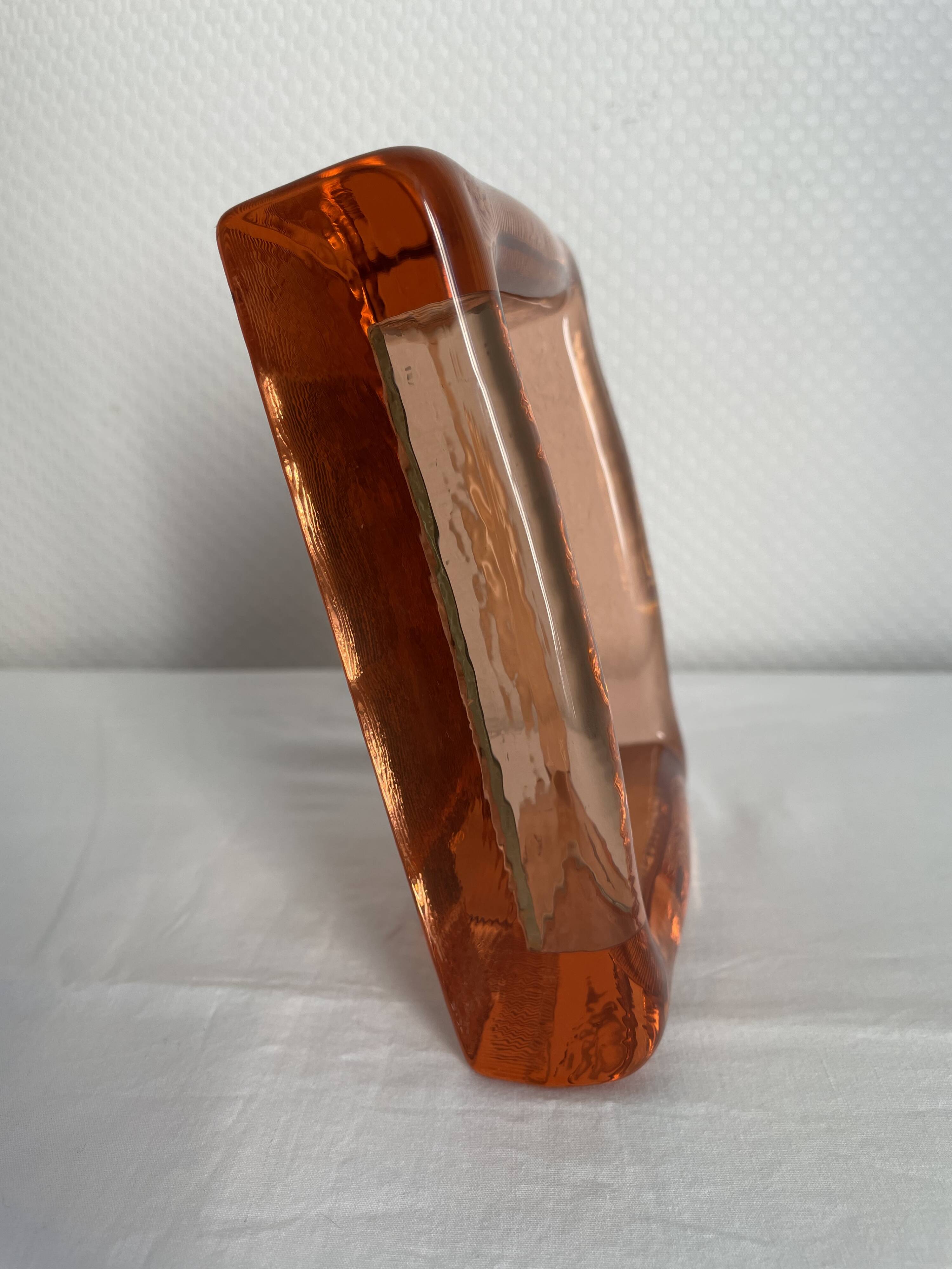 Miroir en verre rose d’Italie