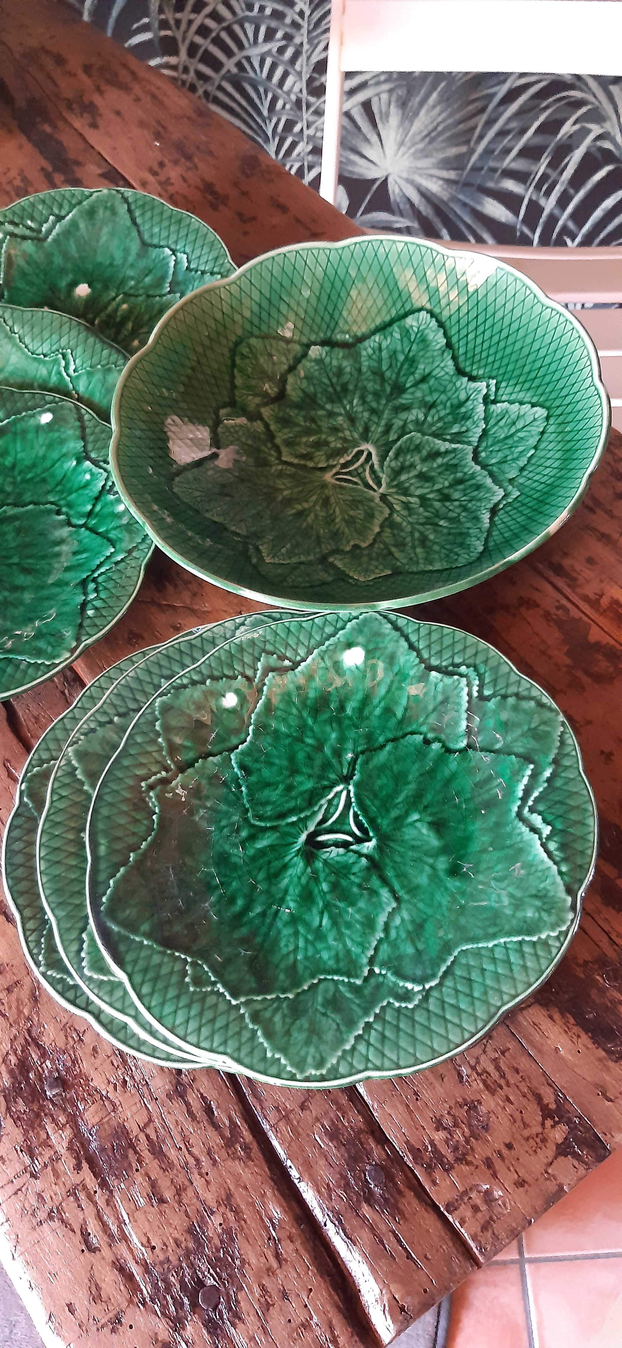 Plates in gien earthen earthenware slurry