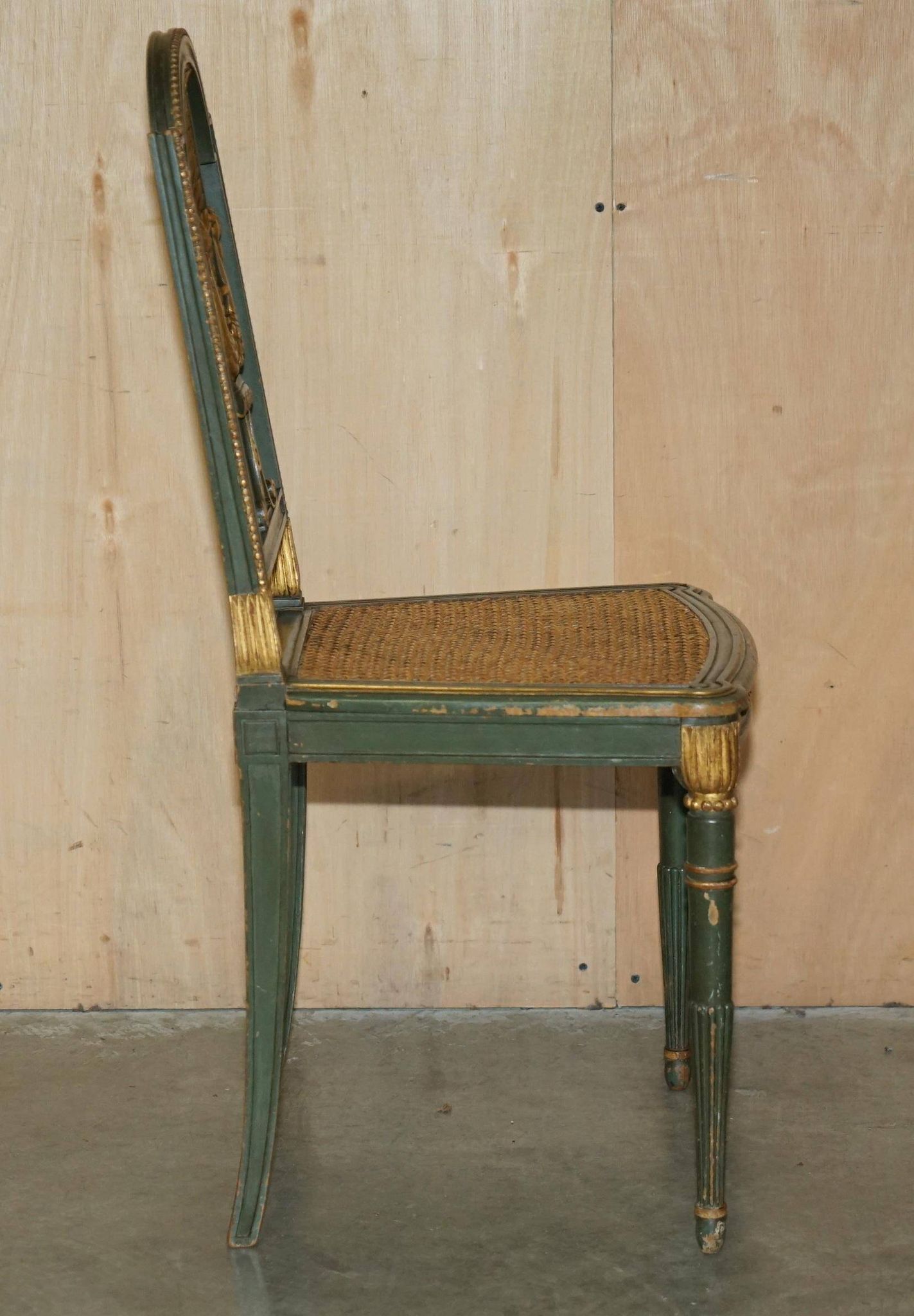 Paire Antique Chaises d'Appoint William Kent Empire Sculptées en Cygne