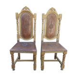 Lot of 2 old chairs in carved wood and leather