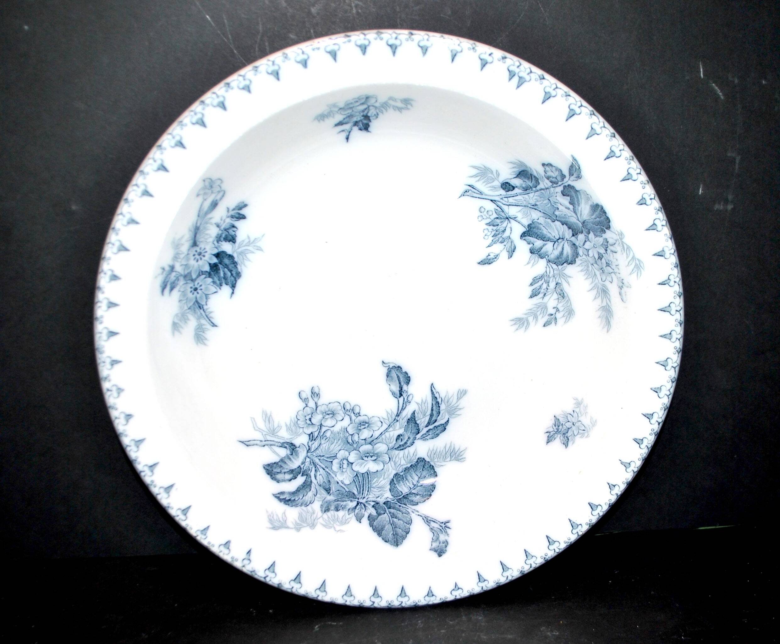 SARREGUEMINES FLORE Deep dish Salad bowl with blue flower decoration U&C 28cm