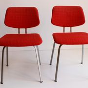 Red chairs by Friso Kramer for Ahrend De Cirkel, Set of 2
