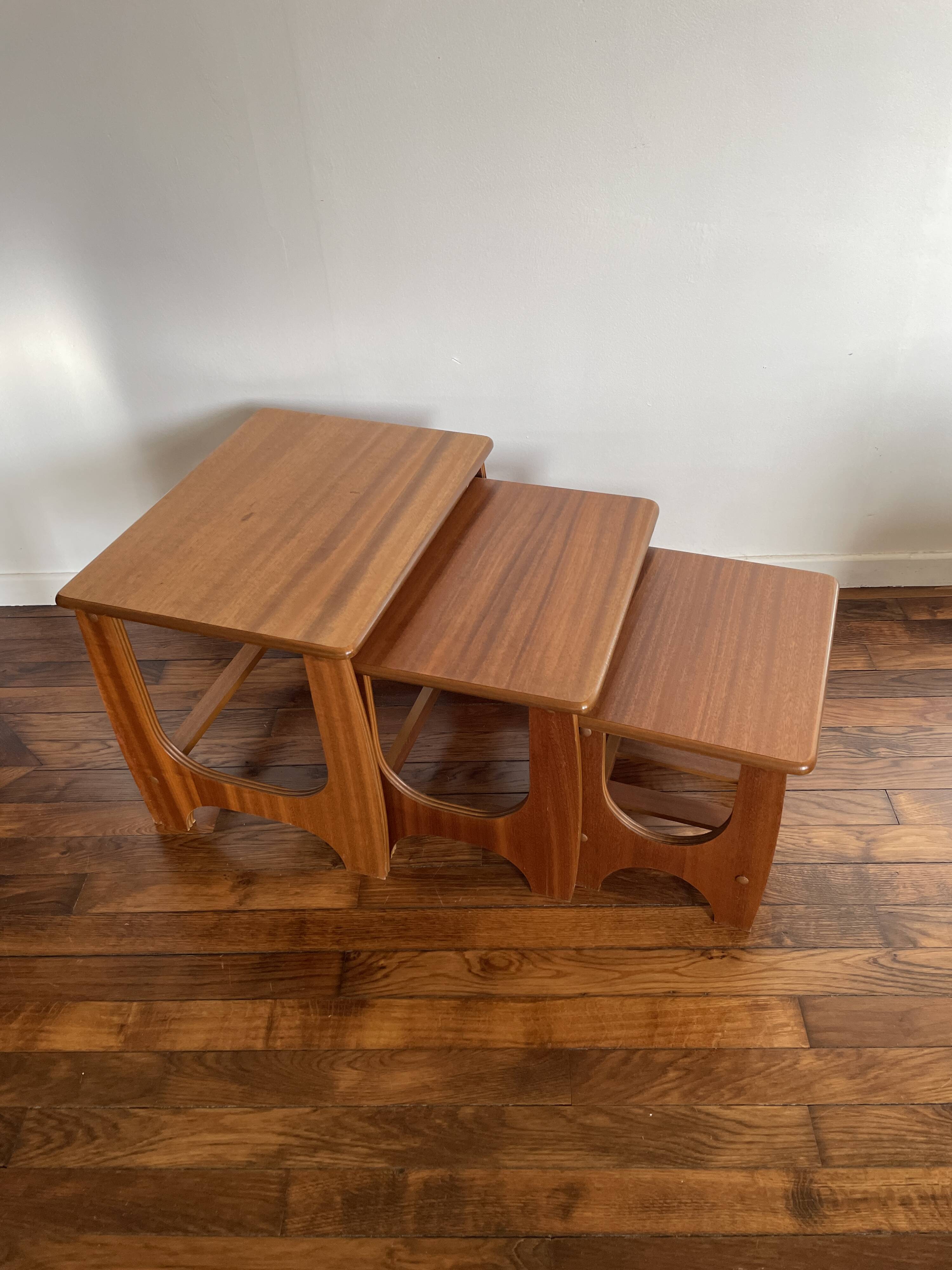 Set of 3 Nesting Tables
