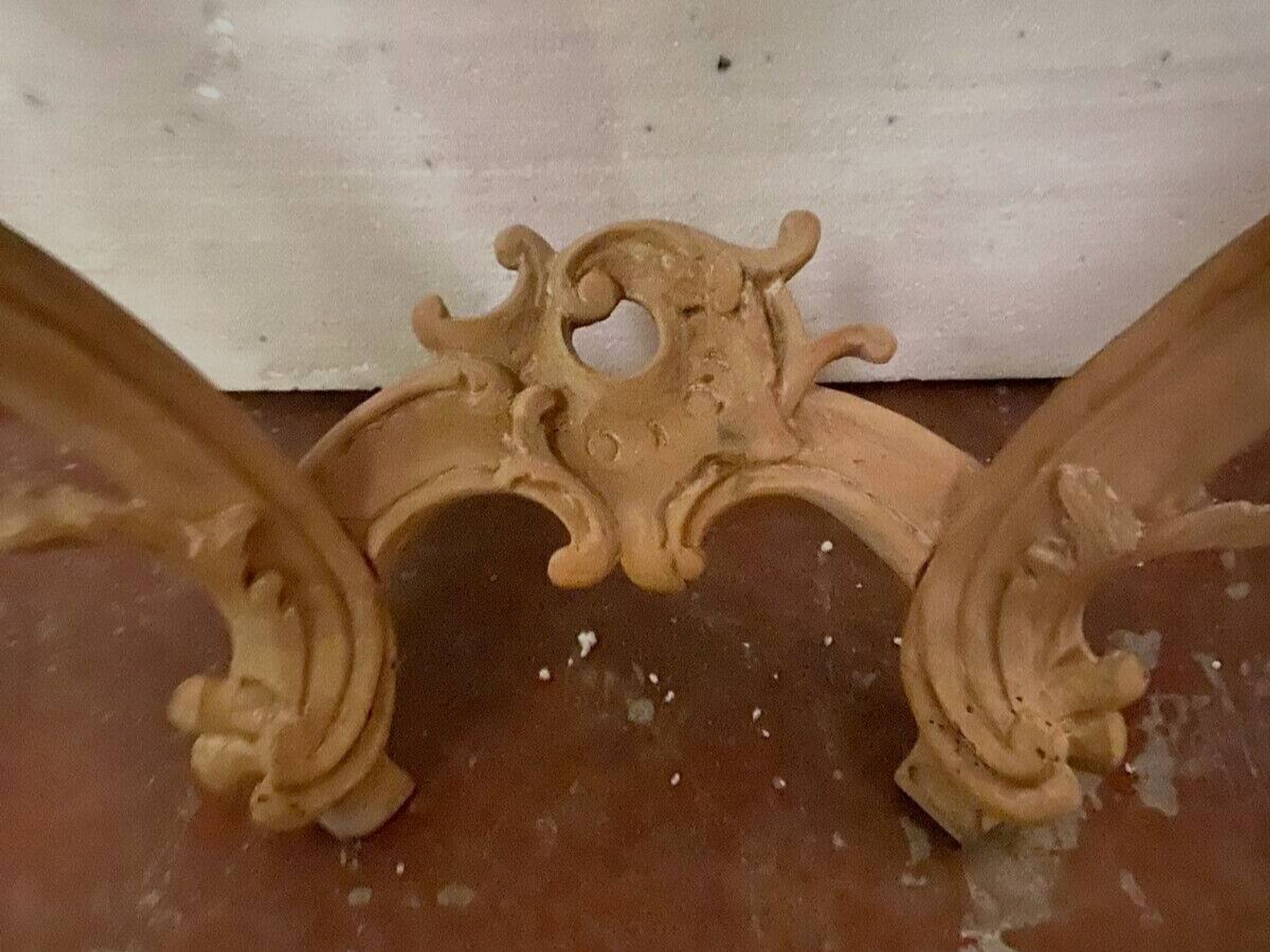 Console de style Louis XV en bois naturel XIX siècle
