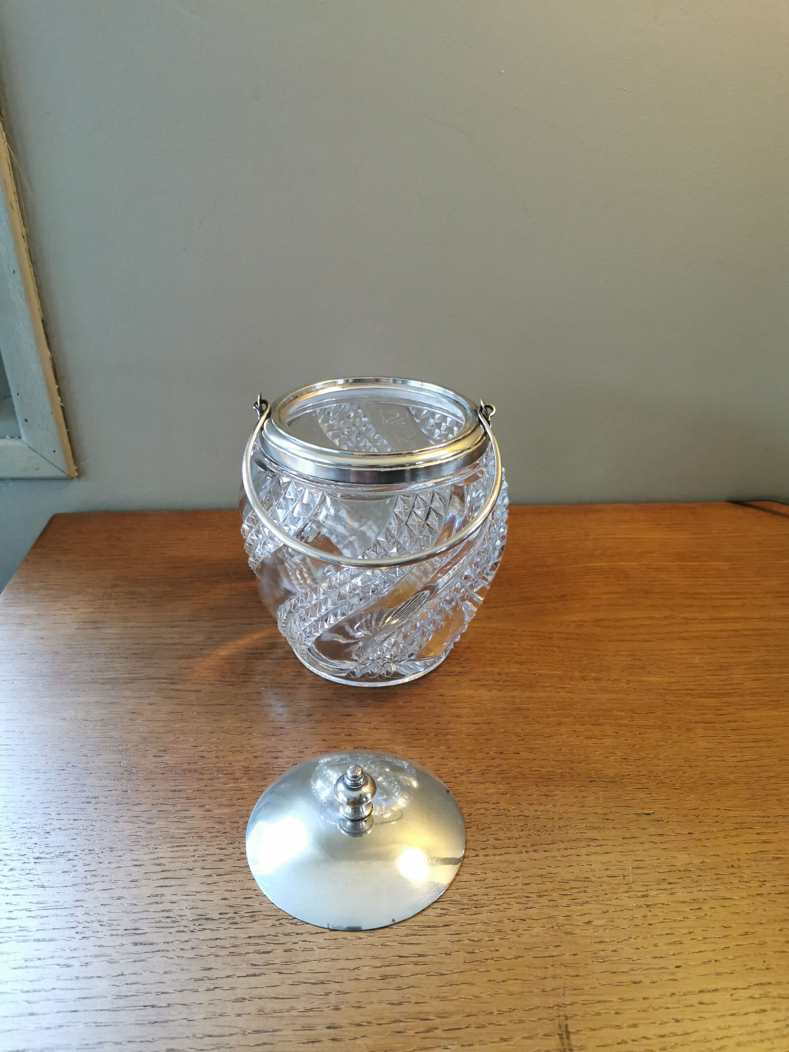 Baccarat serpentine model ice bucket