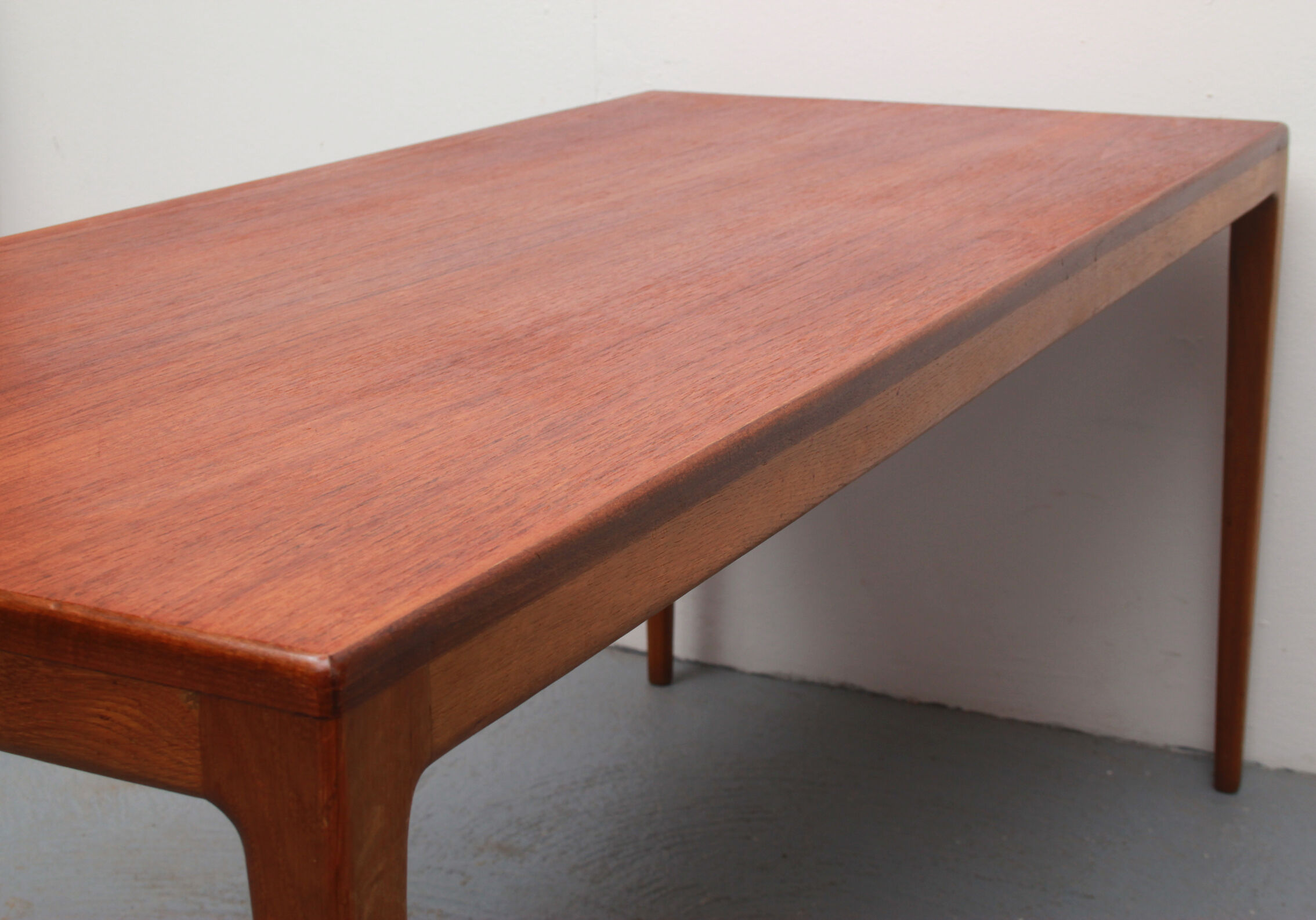 1960s scandinavian coffeetable in teak