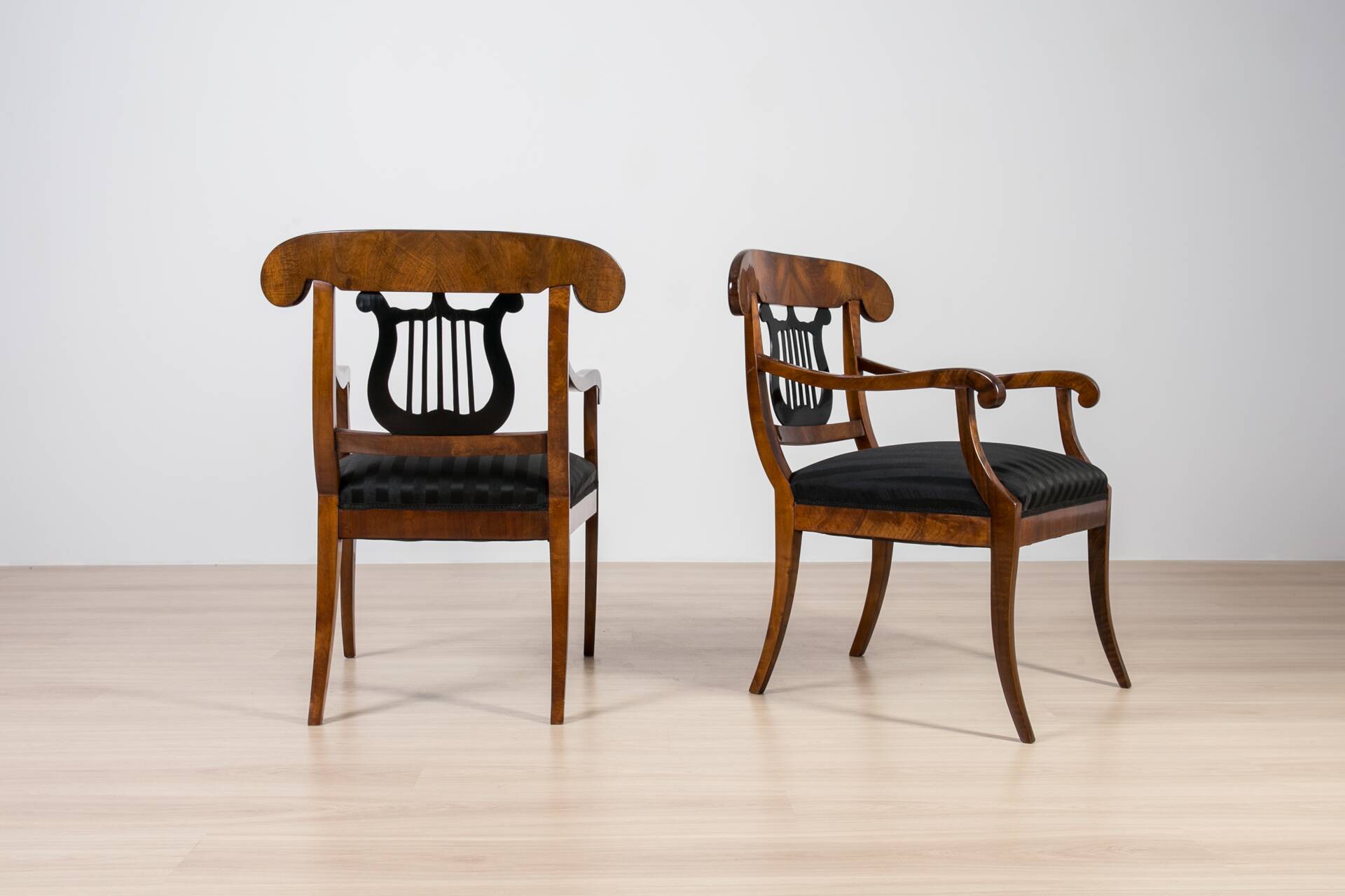 Pair of Biedermeier Armchairs, Germany, 19th Century, Walnut, French Polish