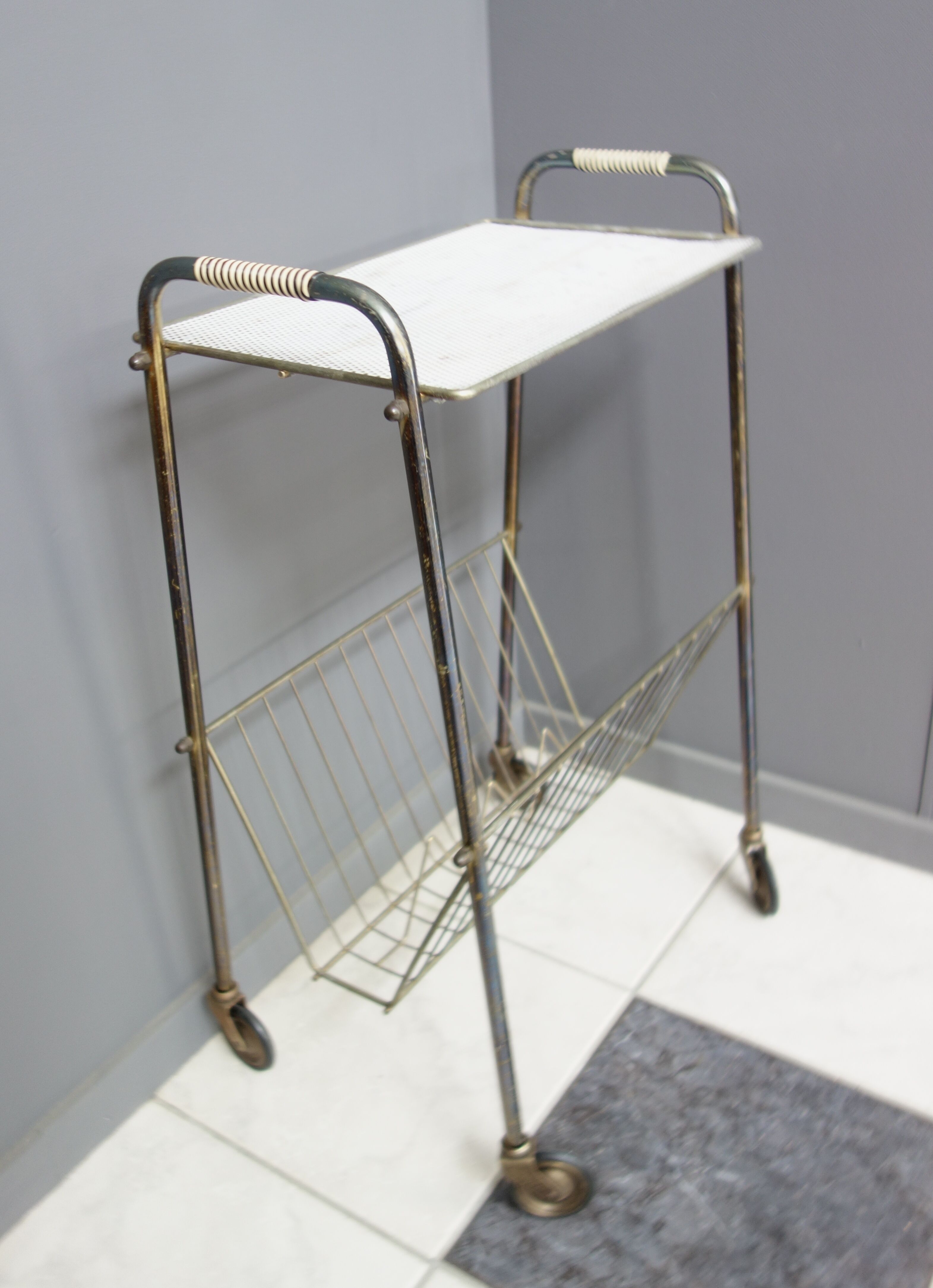 Magazine rack 1960s