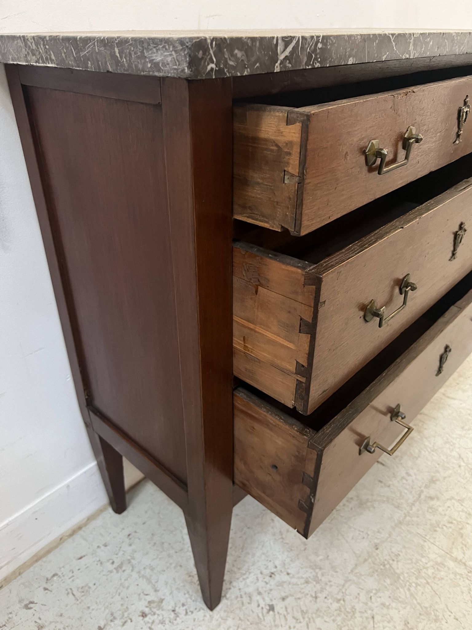 Louis XVI style chest of drawers in solid oak, 19th century