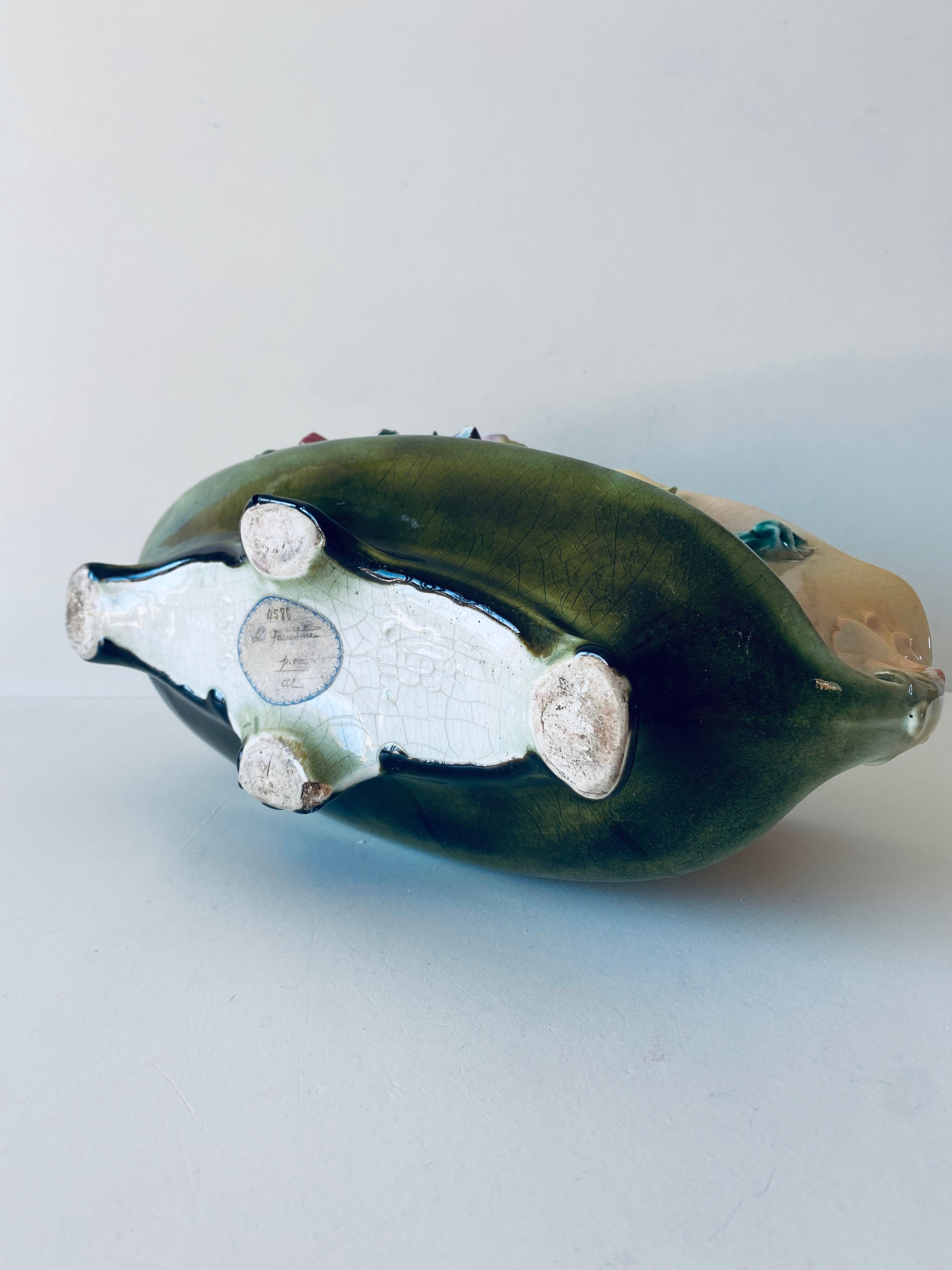 Pot cover or art deco trim