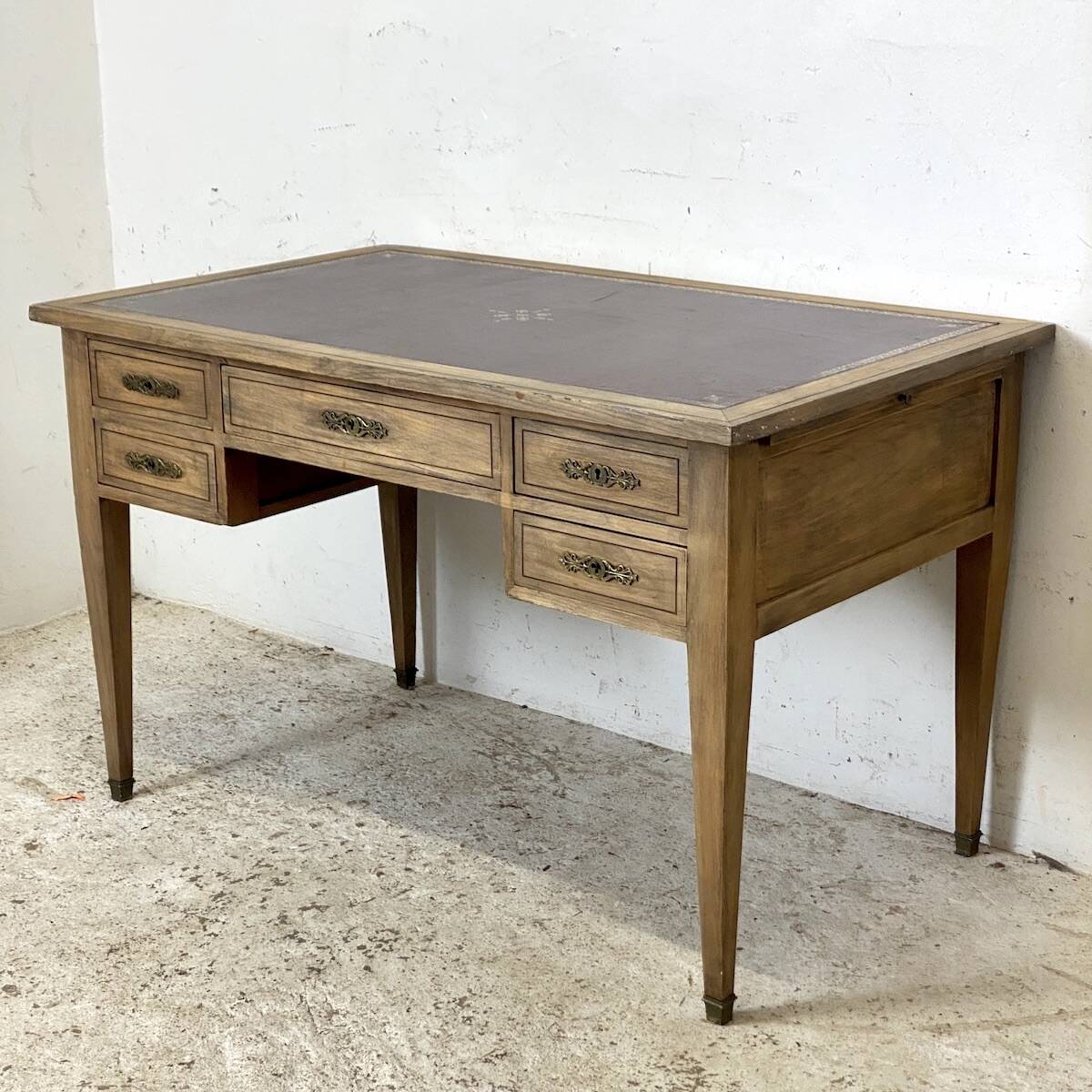 Bureau style Louis XVI bois et cuir