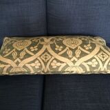 Decorative pillow case in velvet with ottoman turkish 16th century motifs