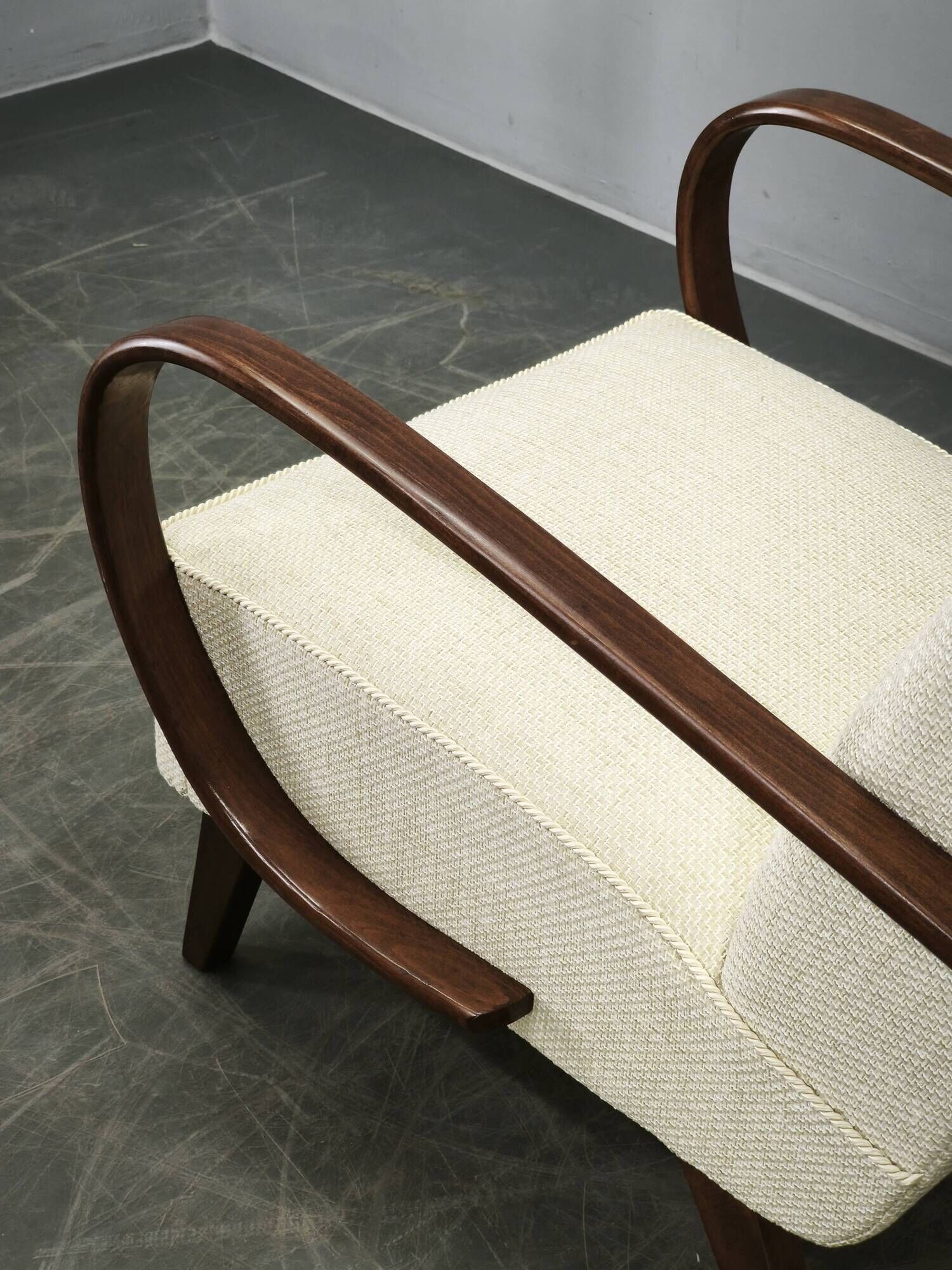Jindřich Halabala Art Deco Bentwood Armchair, Czechoslovakia 1940s