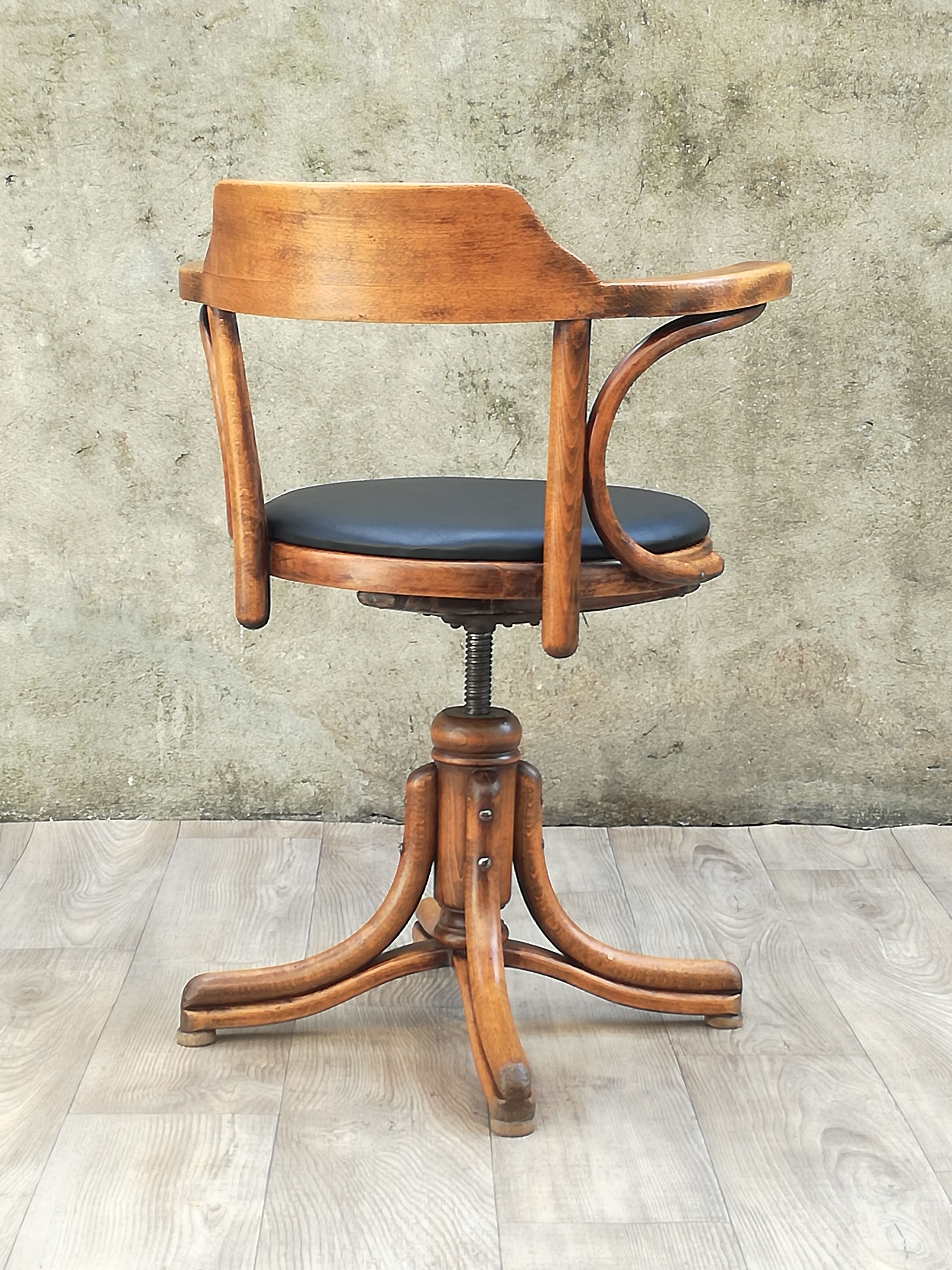 Thonet armchair