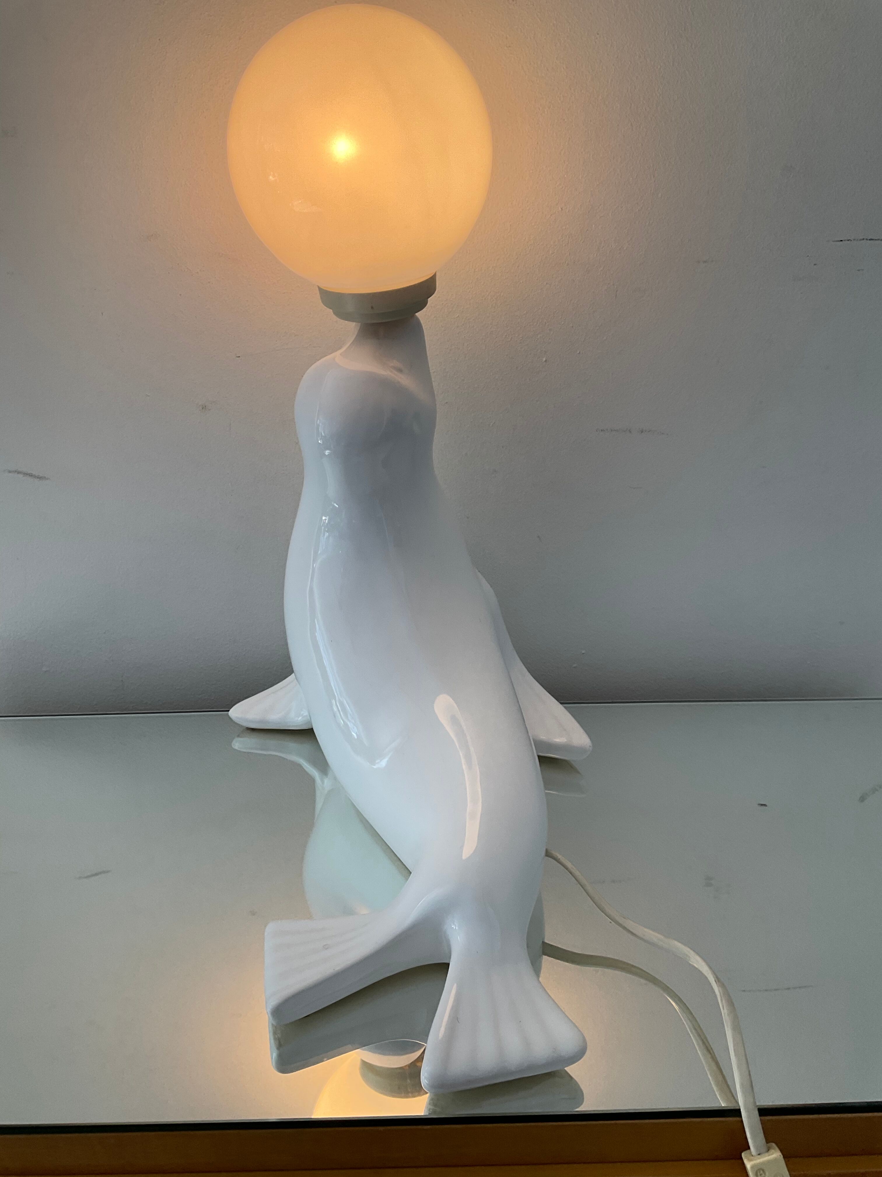 Vintage sea lion lamp in ceramic and opaline