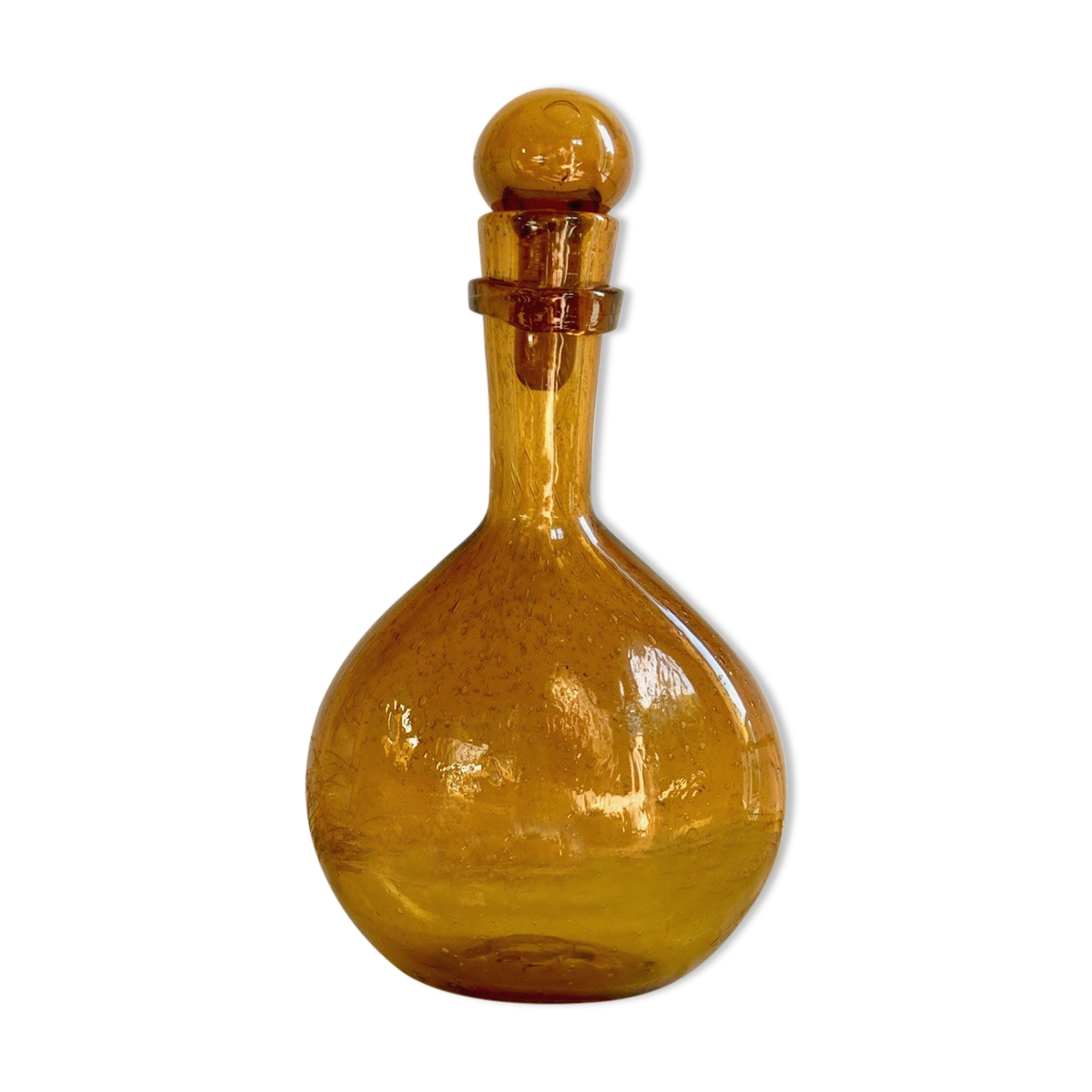 Exposed carafe blown bubble glass