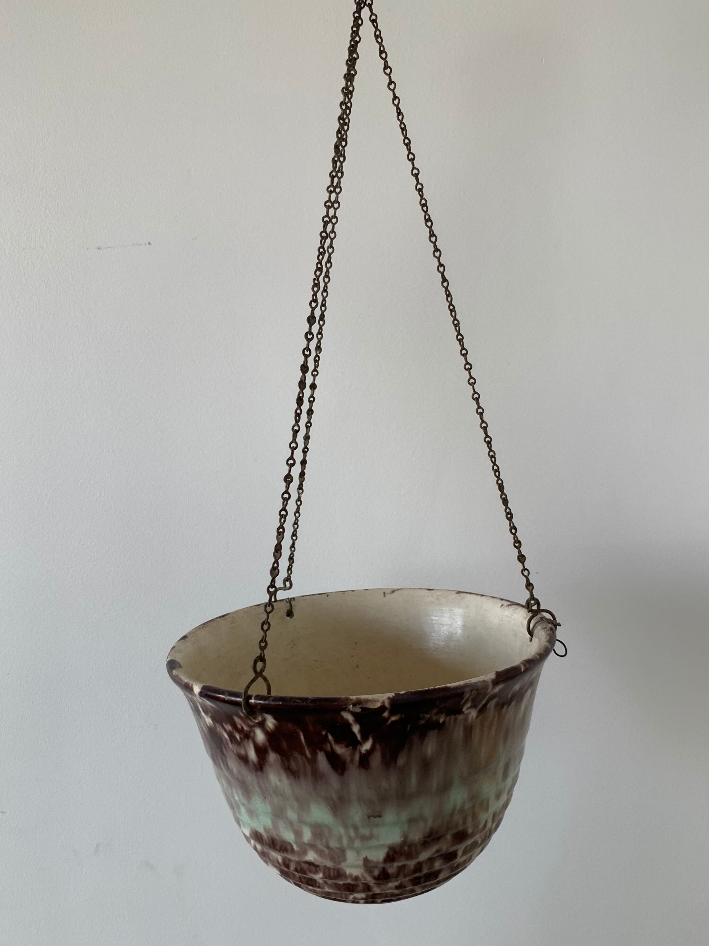 Ceramic plant holder