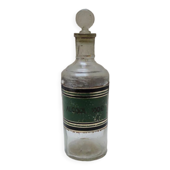 Ancienne bouteille d’alcool de pharmacie