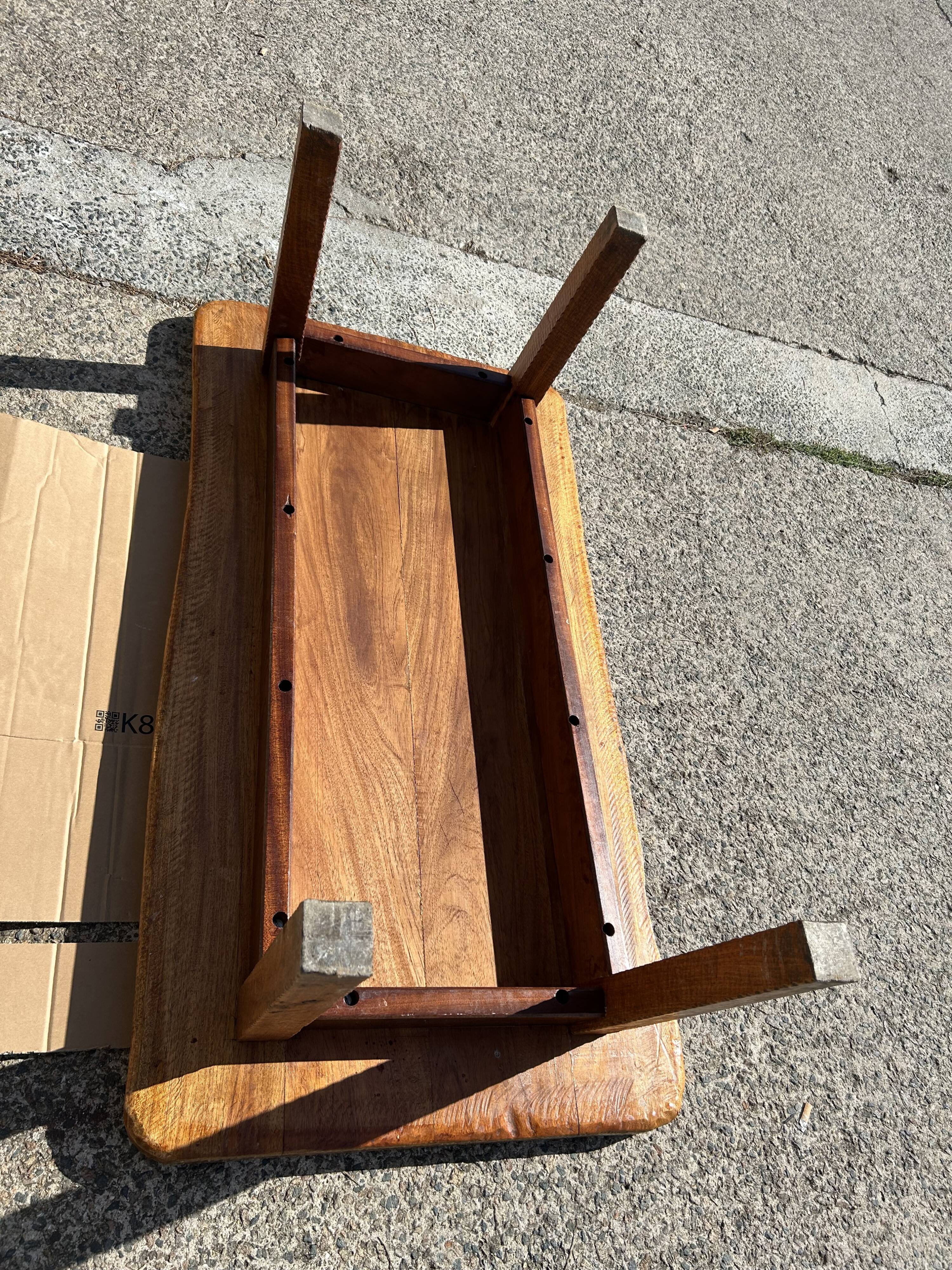 Table basse en chêne