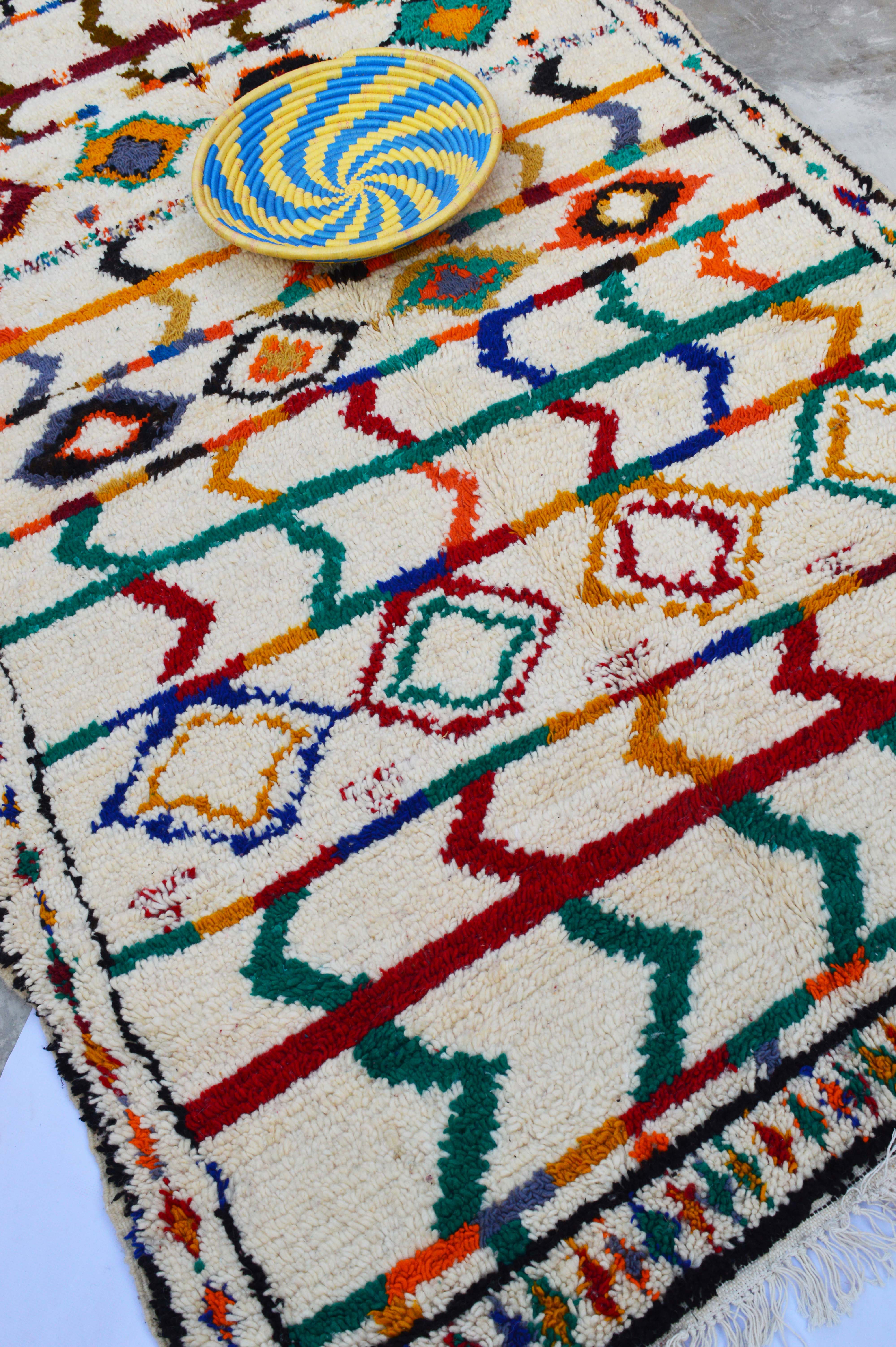 Tapis berbère coloré  269 x 158 cm