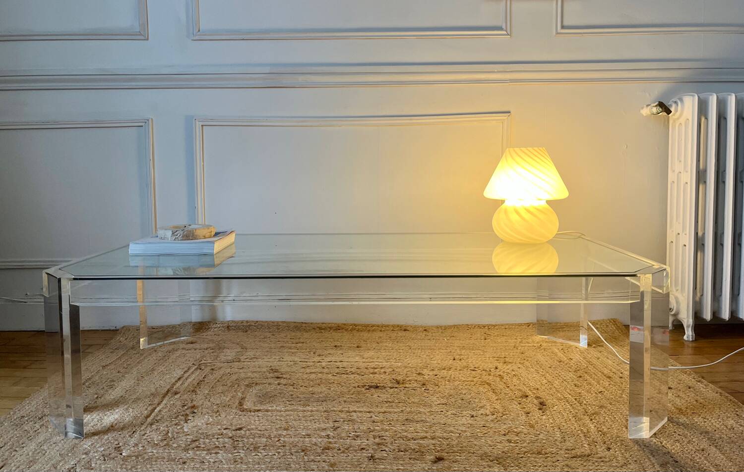 Table basse Athena en altuglas et verre David Lange, années 1970