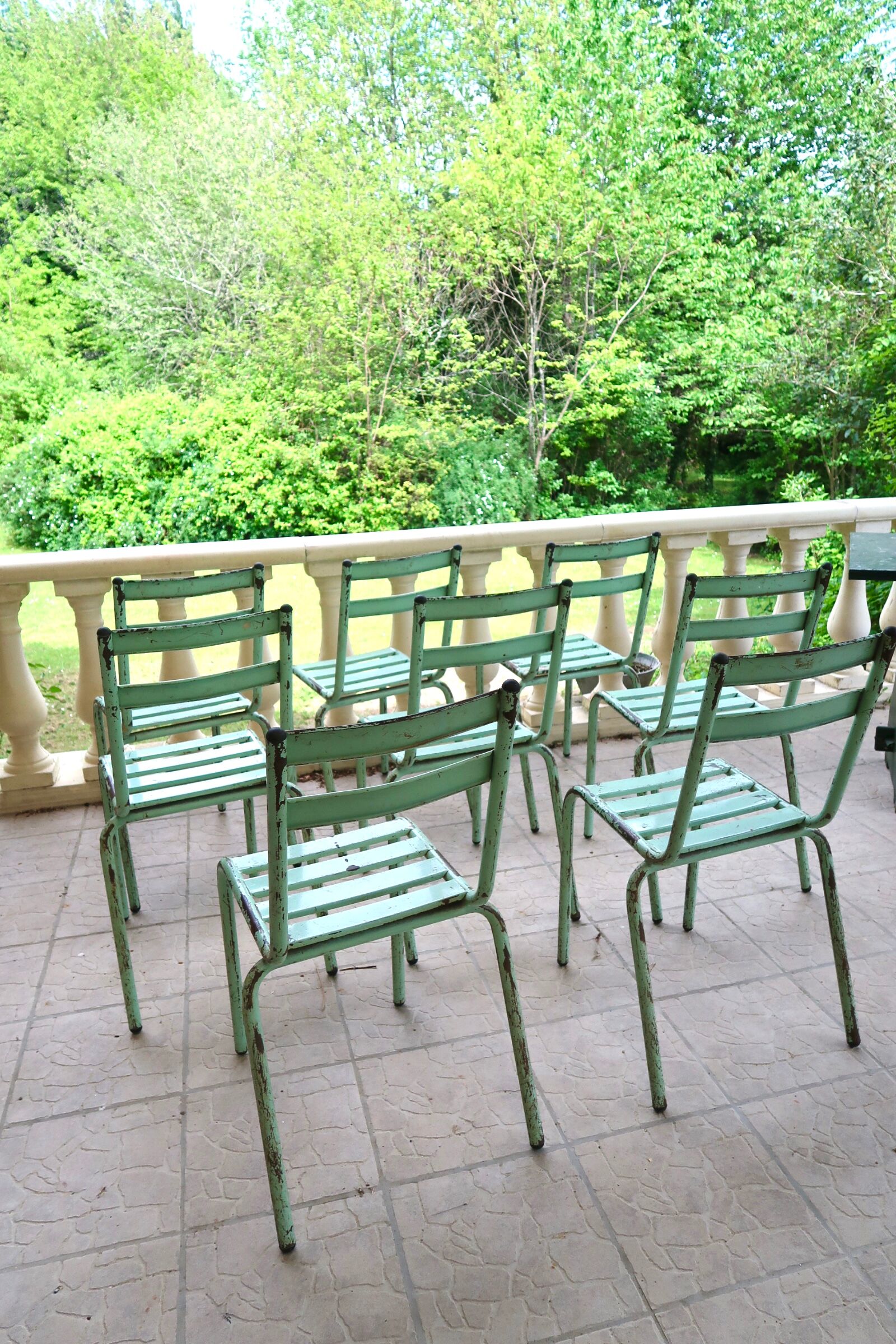 Set of 8 Art Prog metal garden chairs