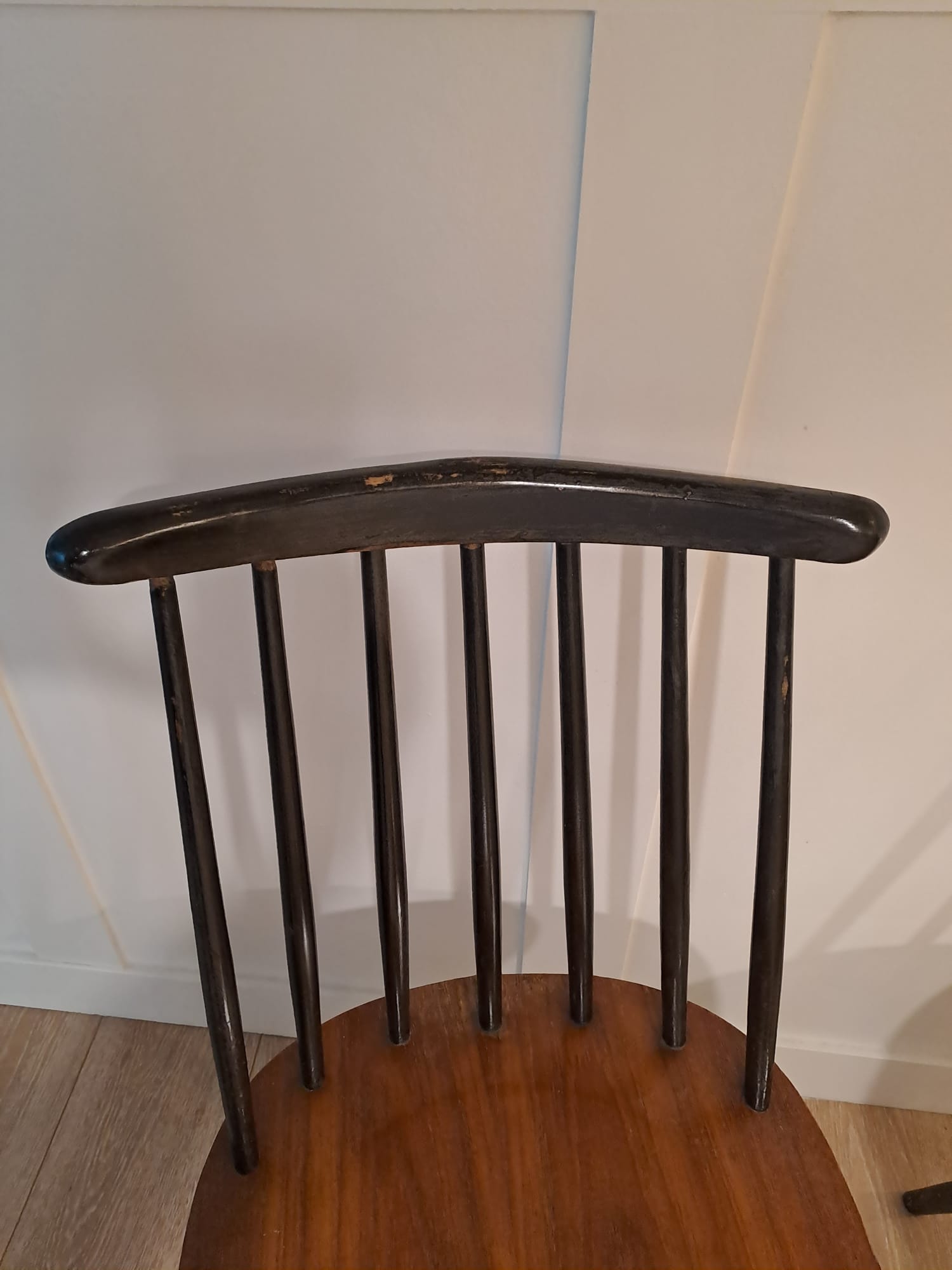Paire de chaise fanent d'Ilmari Tapiovaara