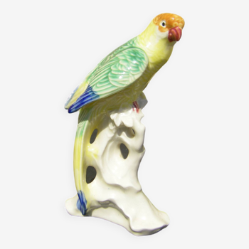 oiseau exotique en porcelaine